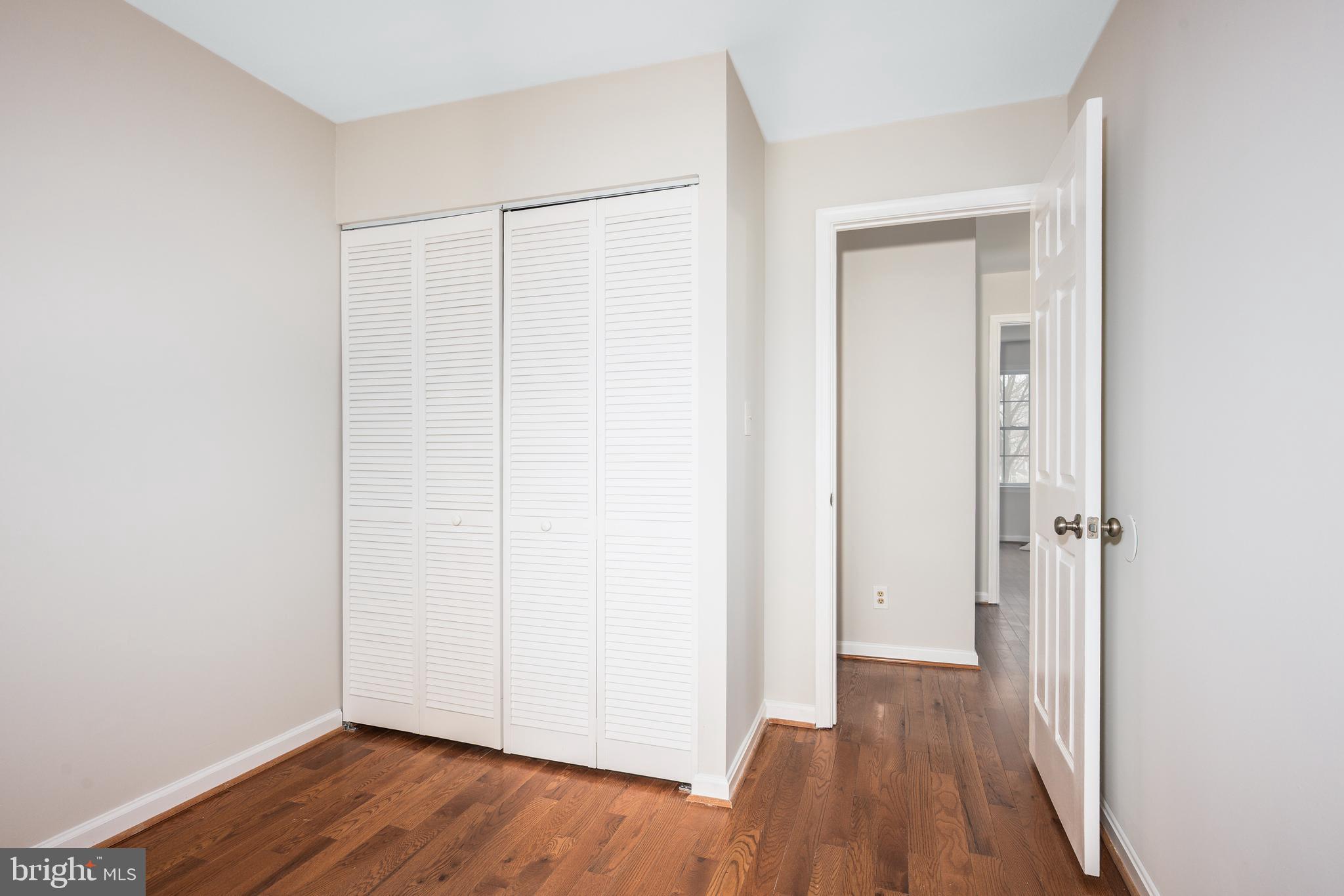 OAKWOOD VILLAGE CONDO - Residential