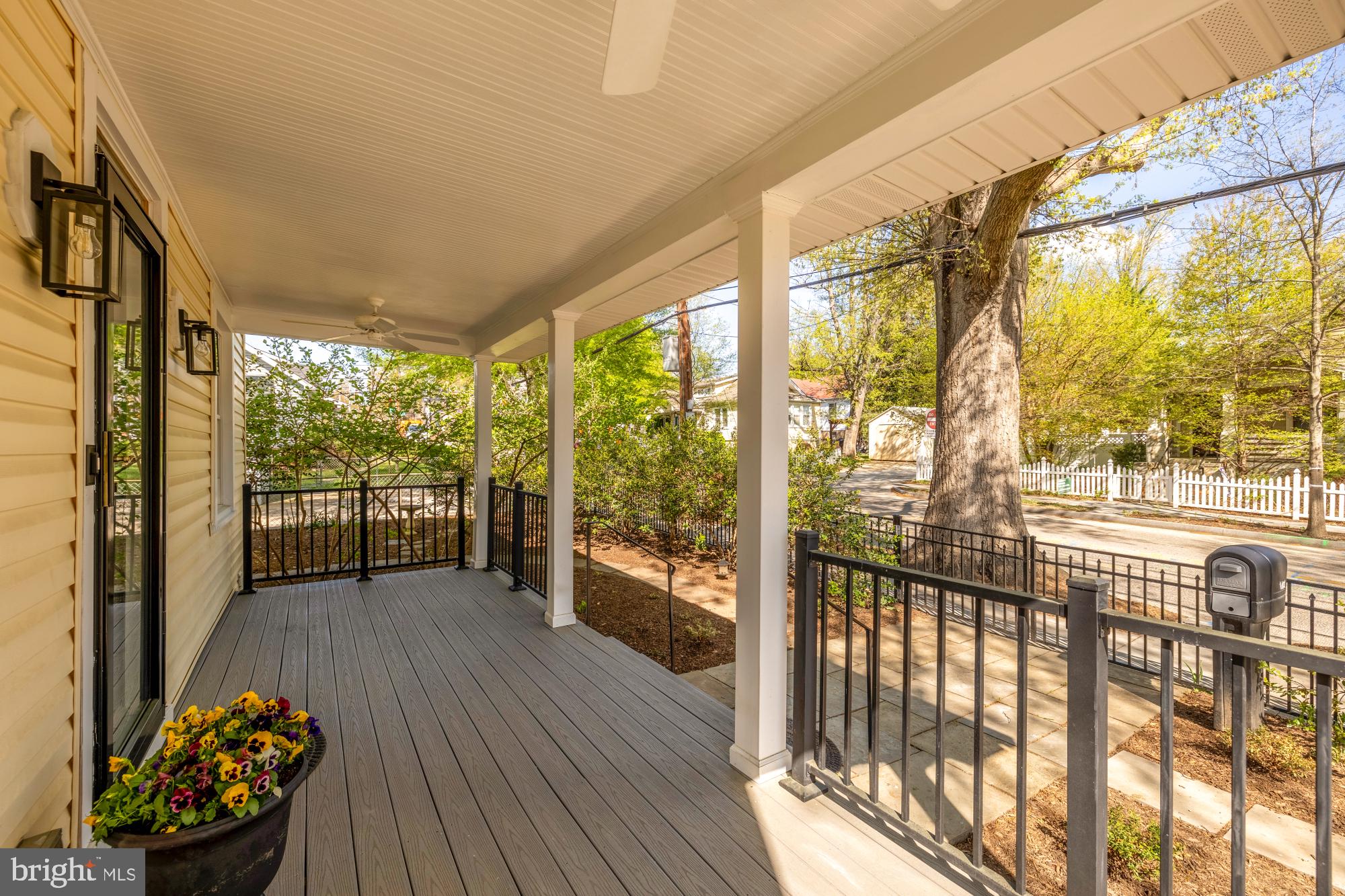 1003 TAYLOR STREET NE