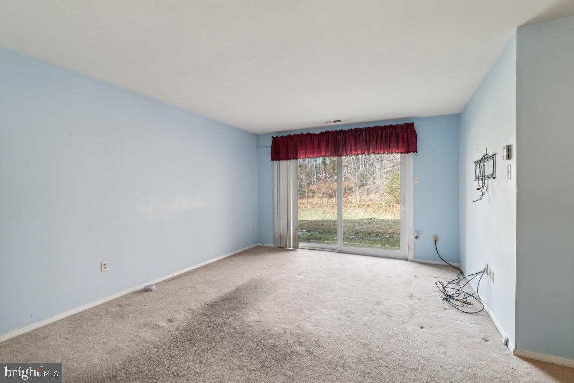 HAMPSTEAD VALLEY - Residential