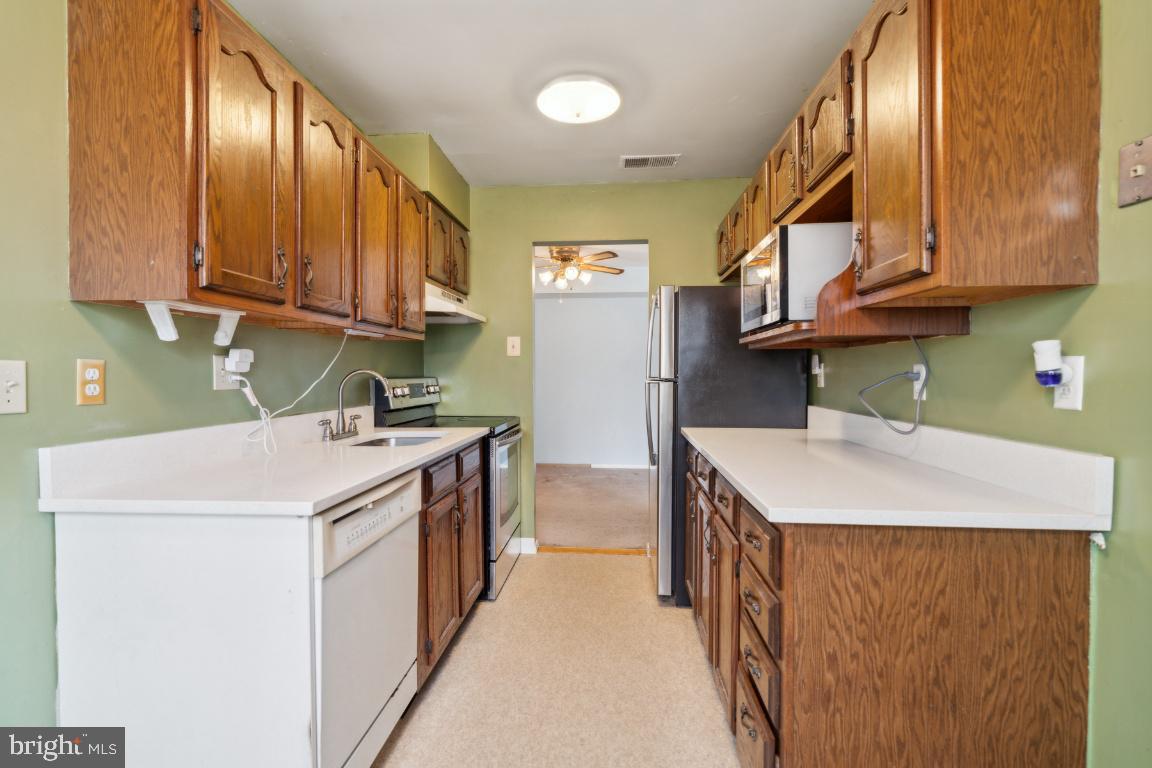 HAMPSTEAD VALLEY - Residential