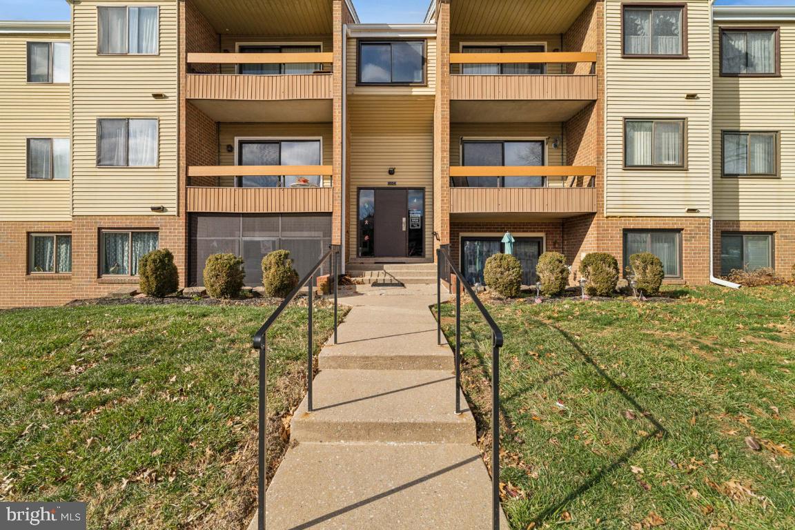 HAMPSTEAD VALLEY - Residential