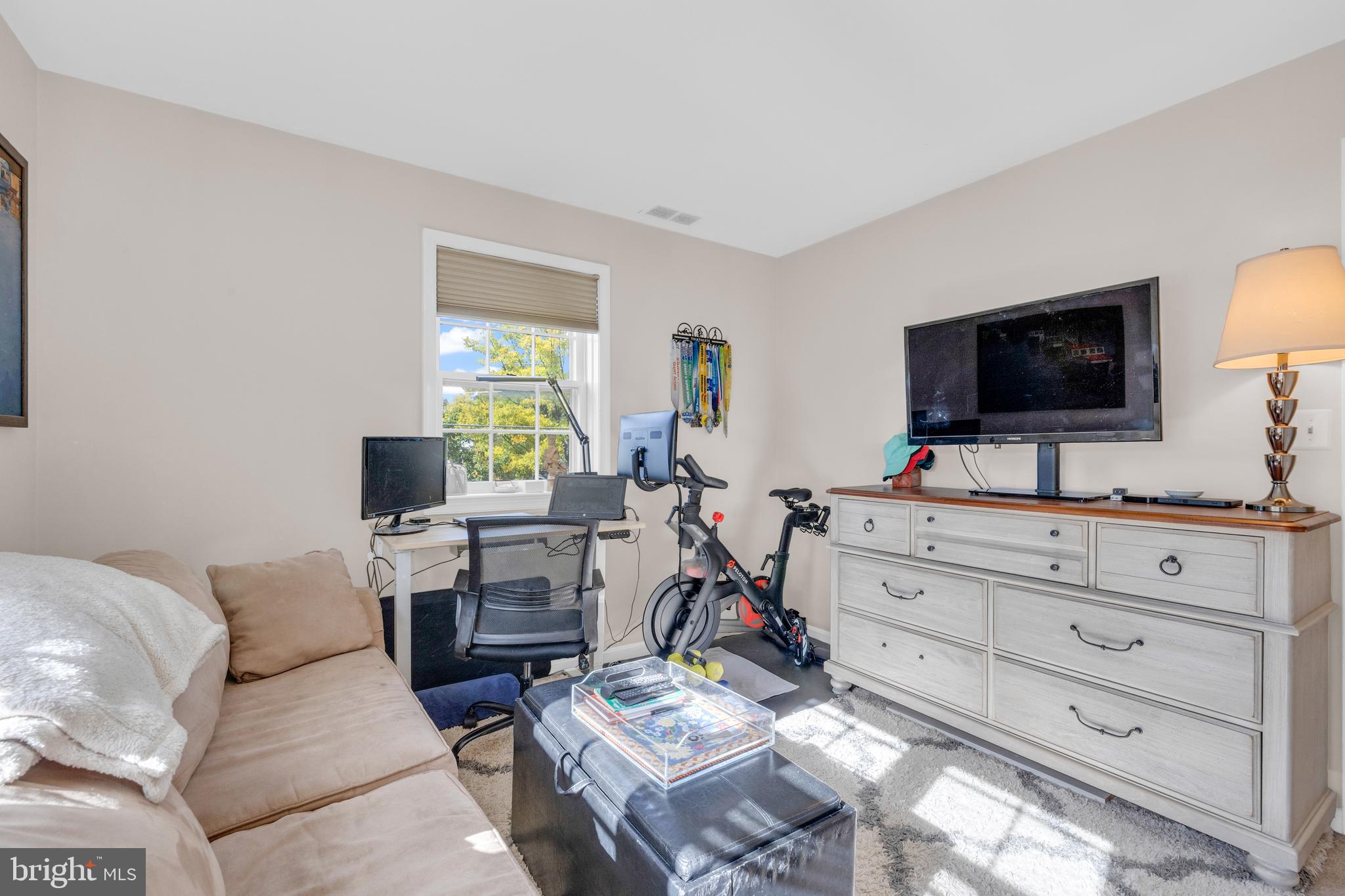 KENWOOD FOREST - Residential Lease