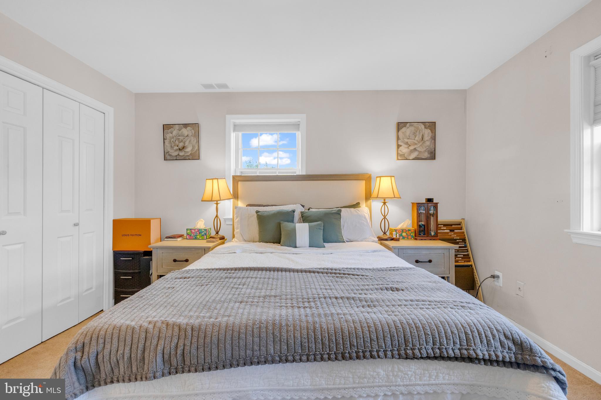 KENWOOD FOREST - Residential Lease