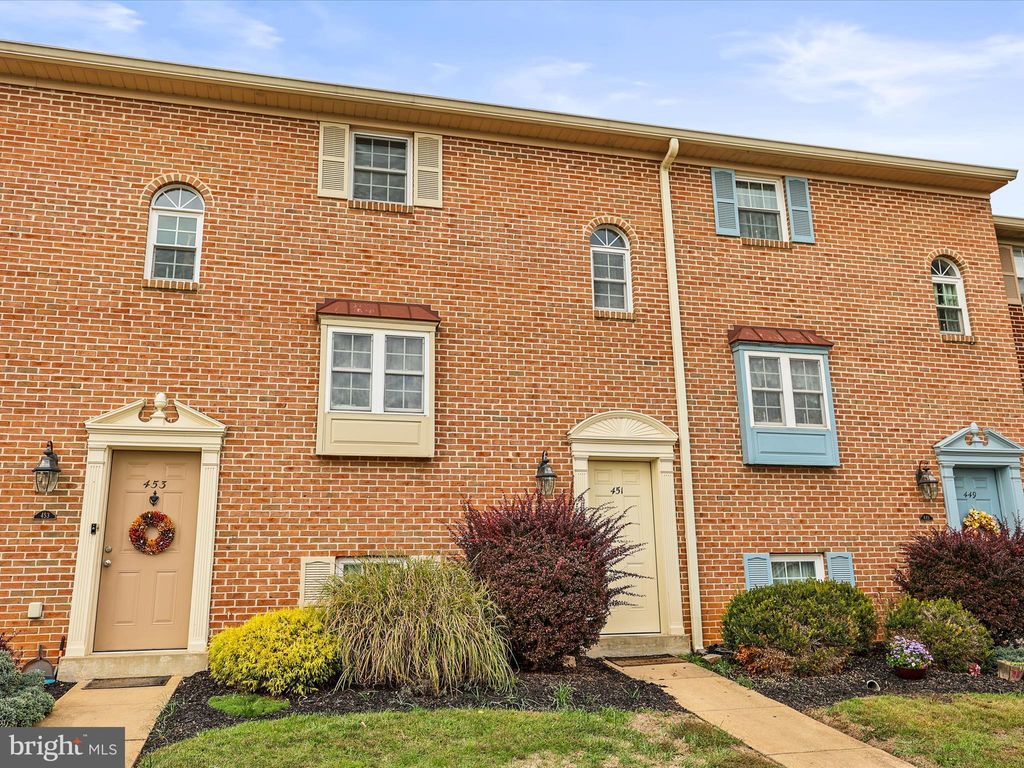 Photo of 451 Weldon Drive #451, YORK, PA 17404 (MLS # PAYK2092172)