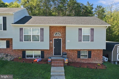 Townhouse For Sale - 532 Stonewall Street<br/> Shenandoah County, STRASBURG, VA 22657