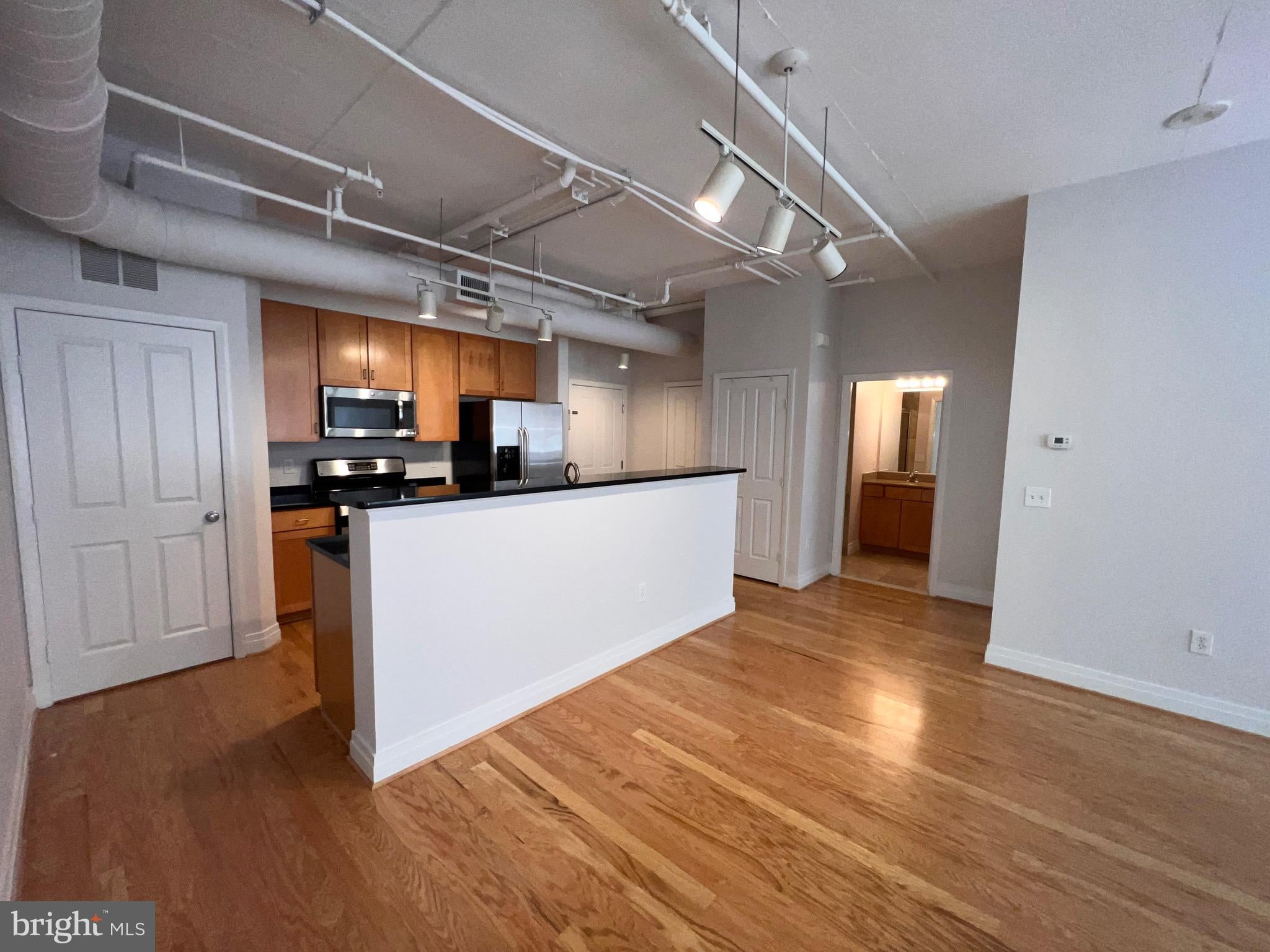 1205 N GARFIELD STREET 305