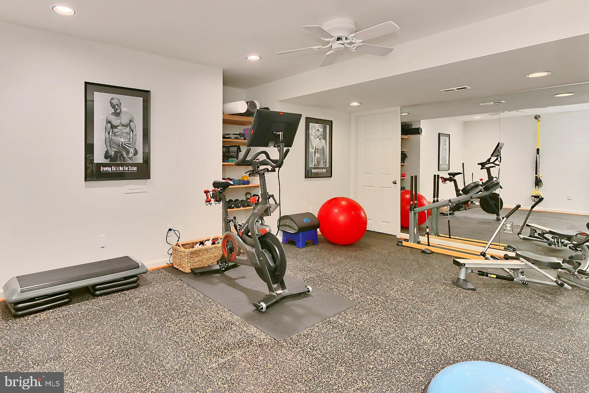 HUNT AT FAIRFAX STATION - Residential