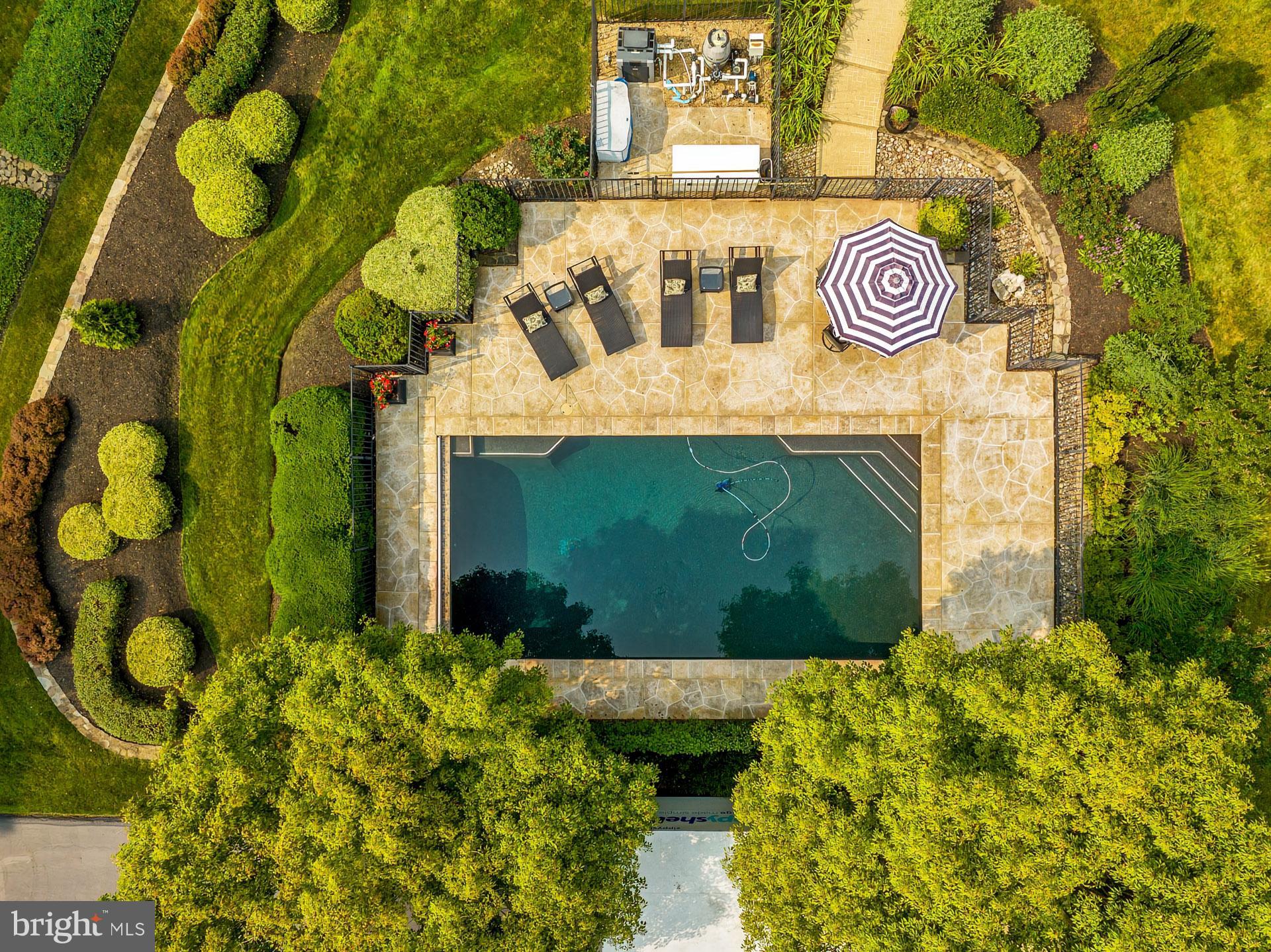 HUNT AT FAIRFAX STATION - Residential