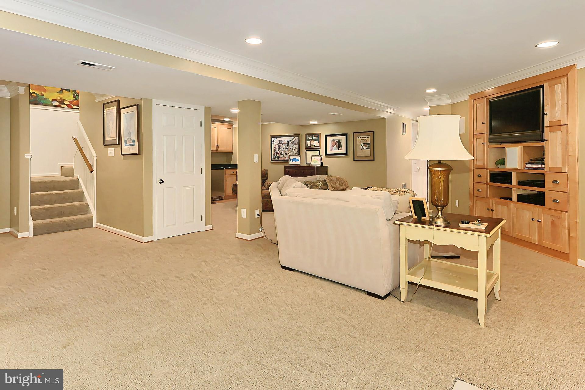 HUNT AT FAIRFAX STATION - Residential