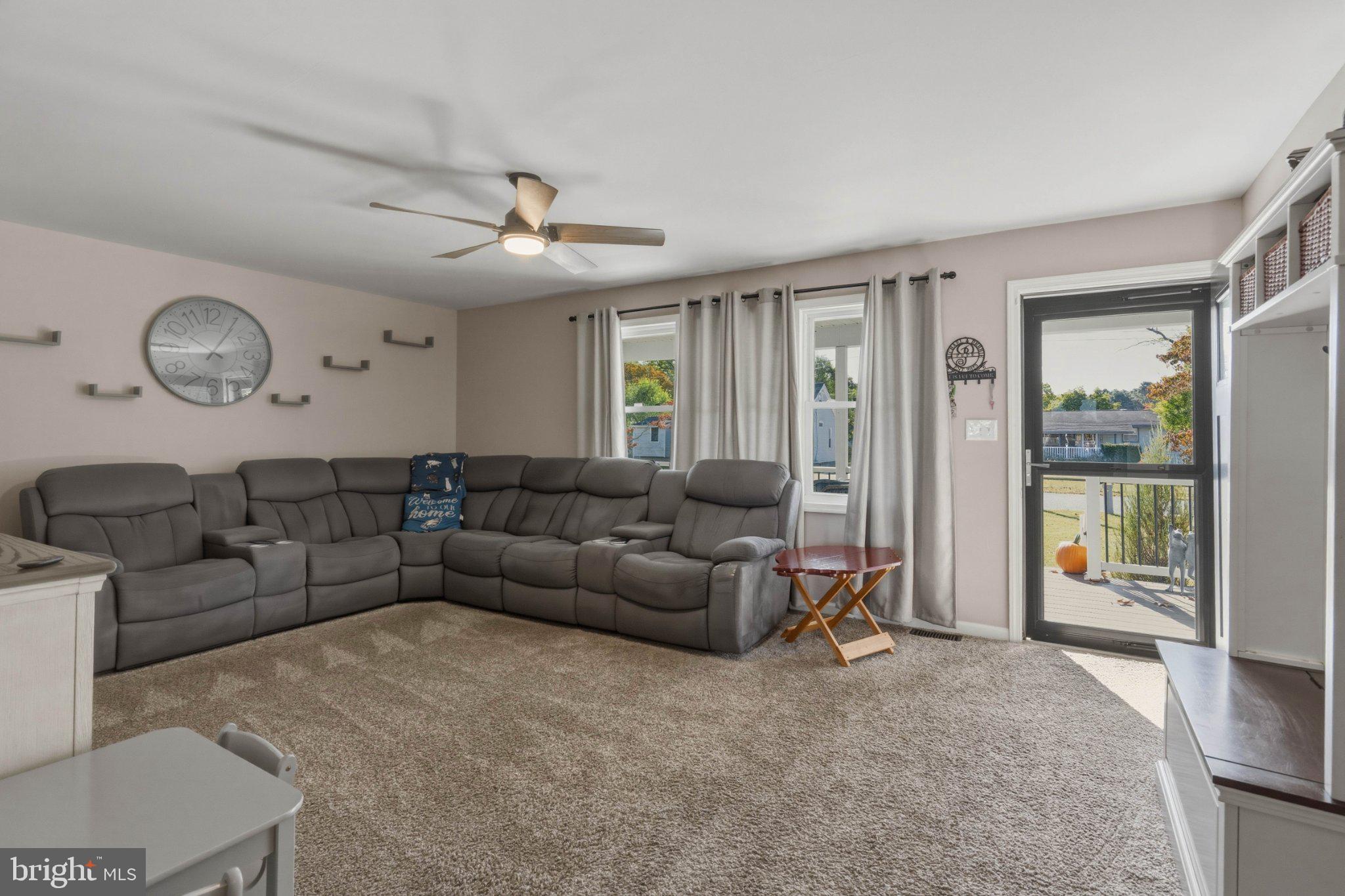 370 PEEK AVENUE