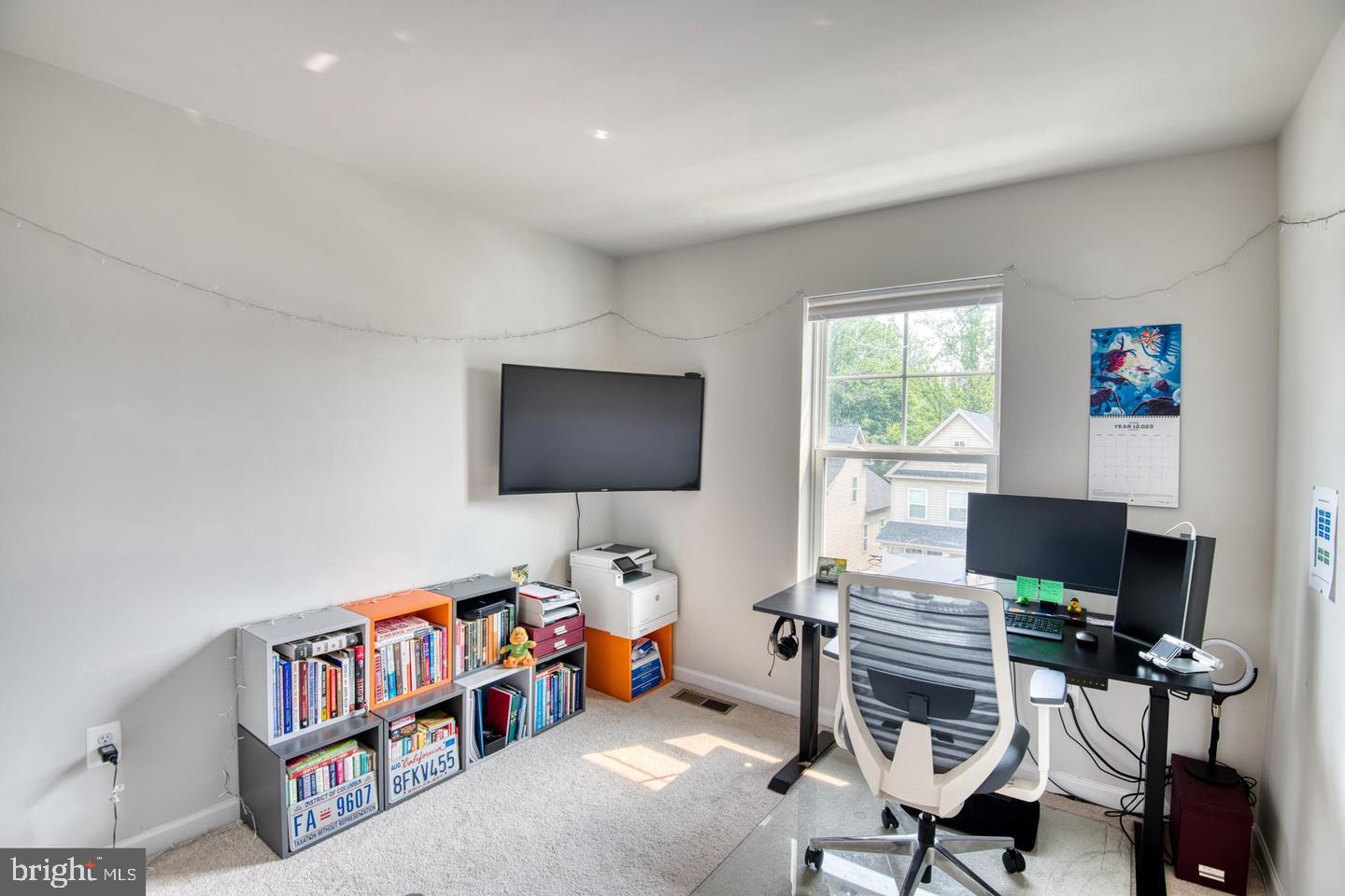 BRADFORD'S LANDING - Residential Lease