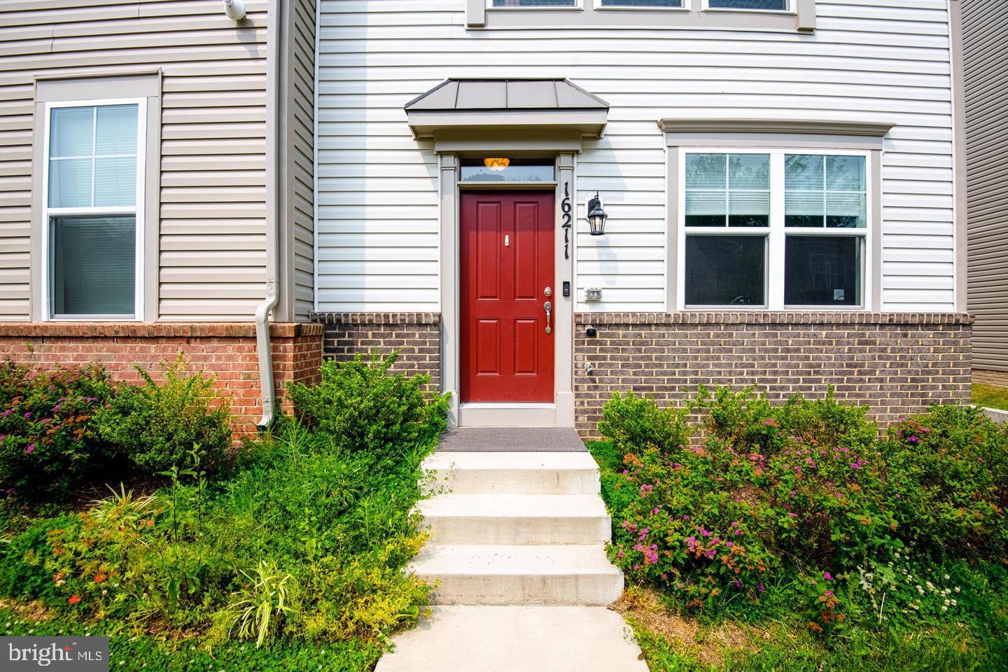 BRADFORD'S LANDING - Residential Lease