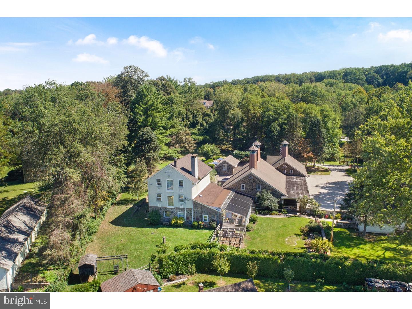 RADNOR HUNT - Residential