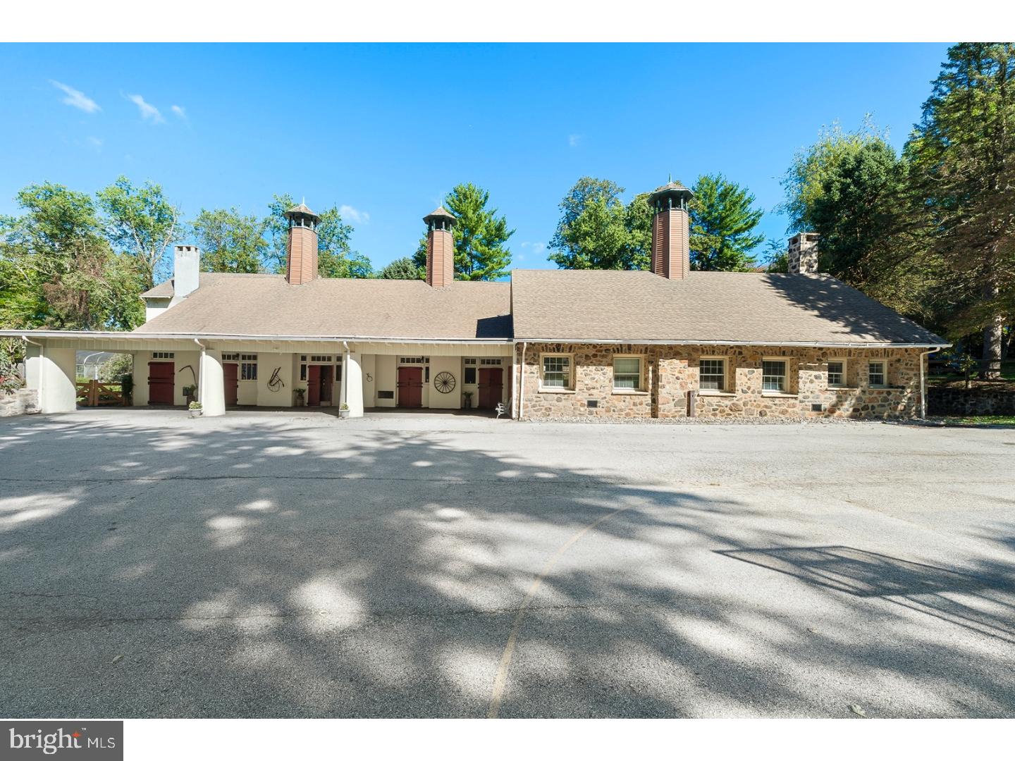 RADNOR HUNT - Residential