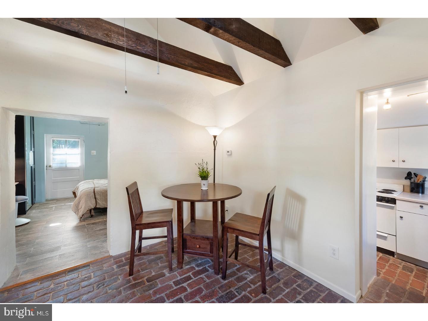 RADNOR HUNT - Residential