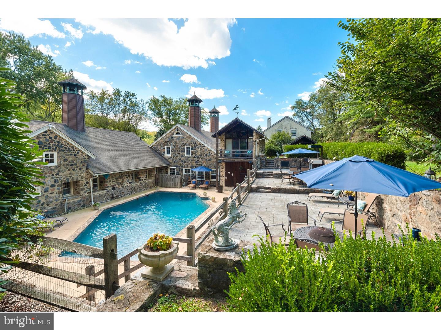 RADNOR HUNT - Residential