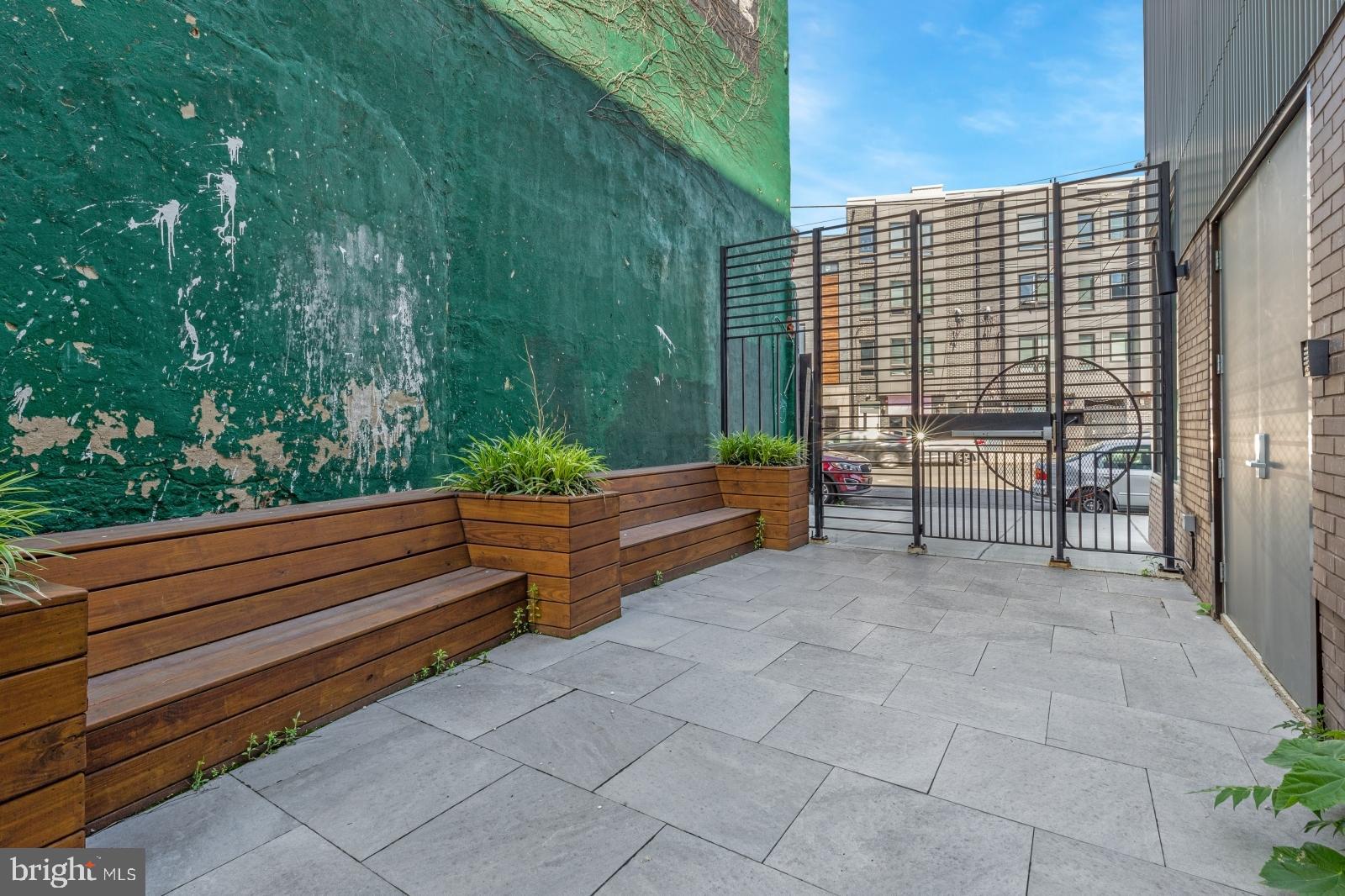 EAST KENSINGTON - Residential Lease