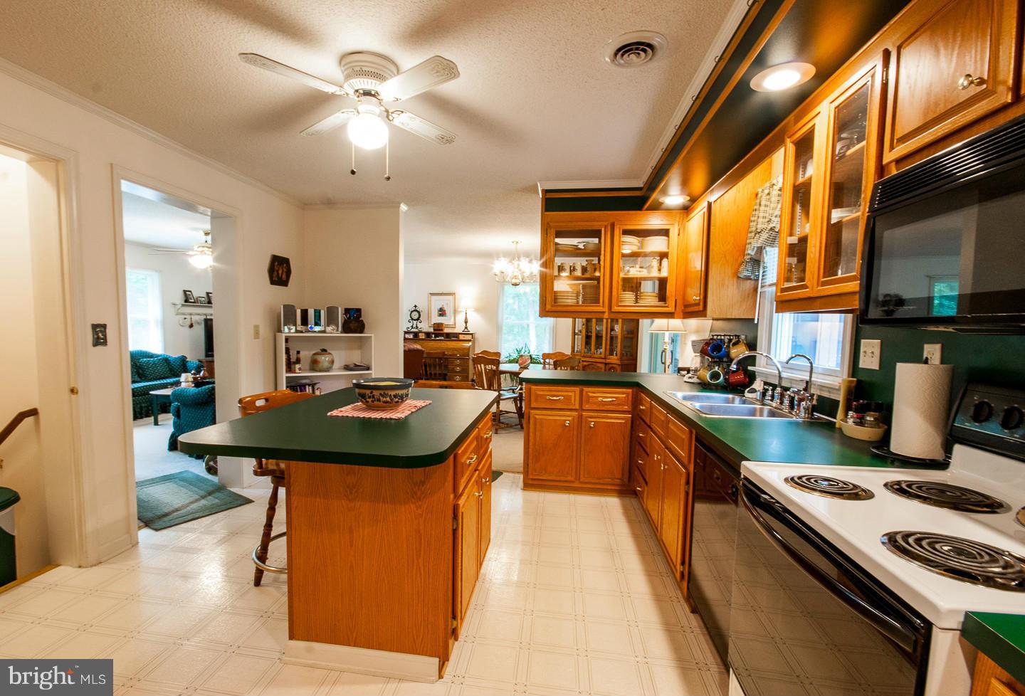 WOODSIDE - Residential