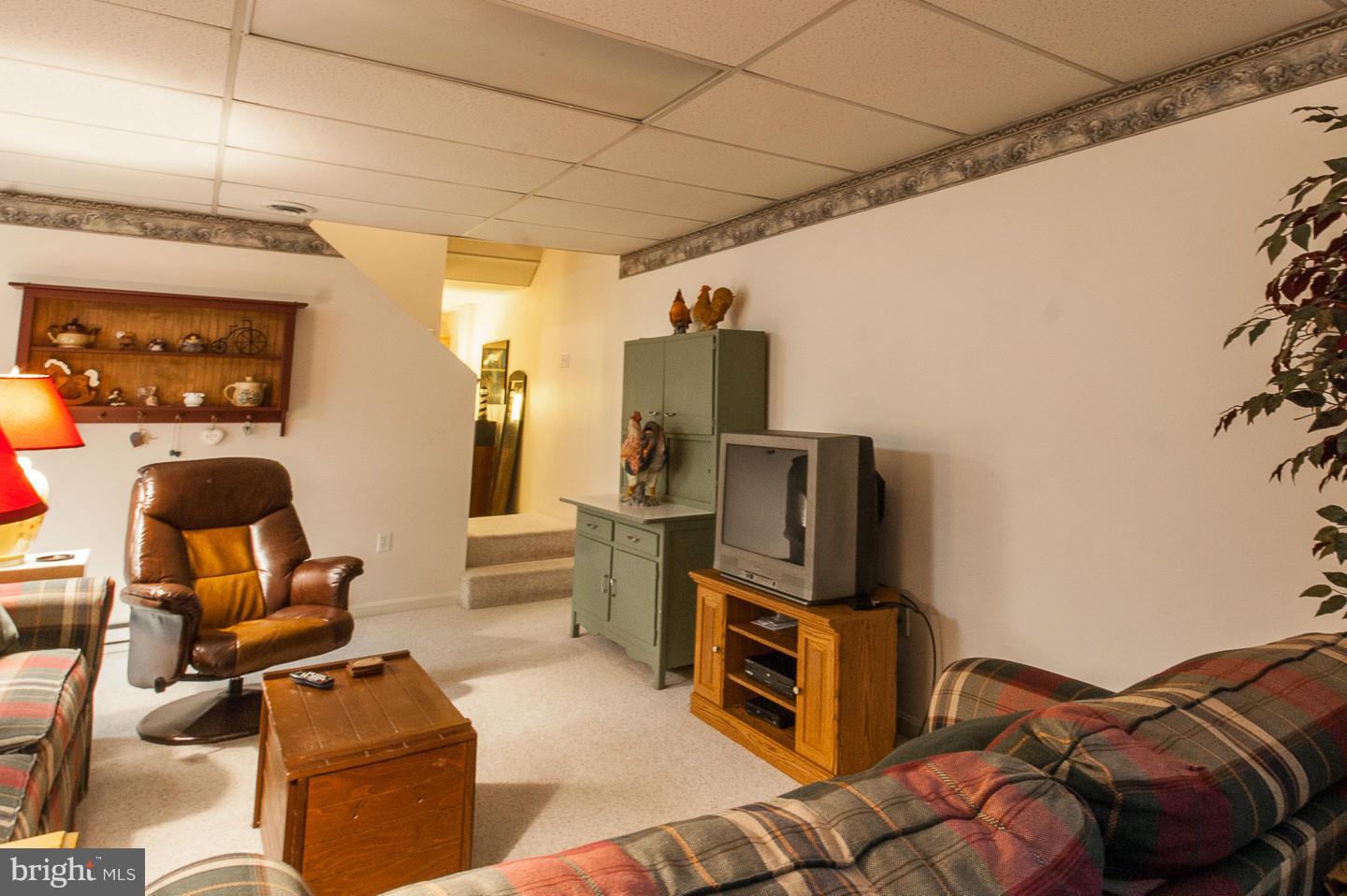 WOODSIDE - Residential