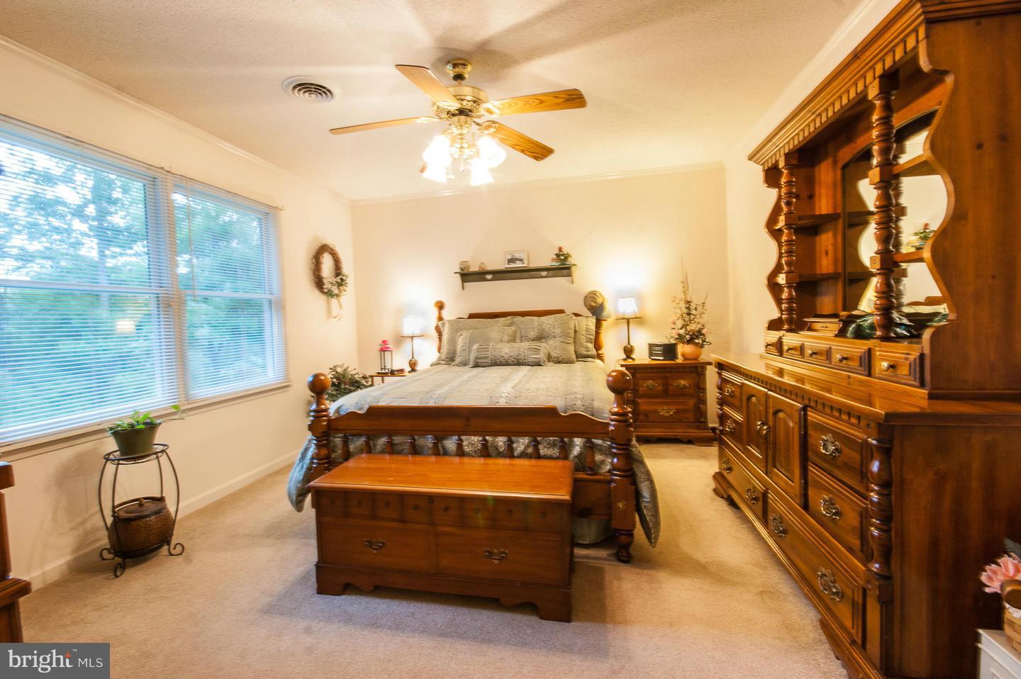 WOODSIDE - Residential