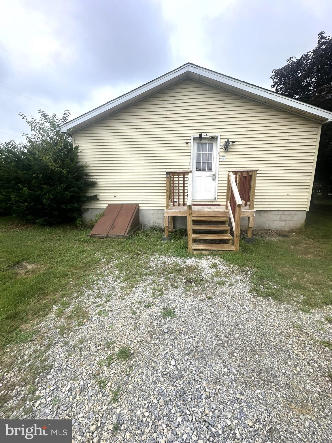 75 FAWN AVENUE