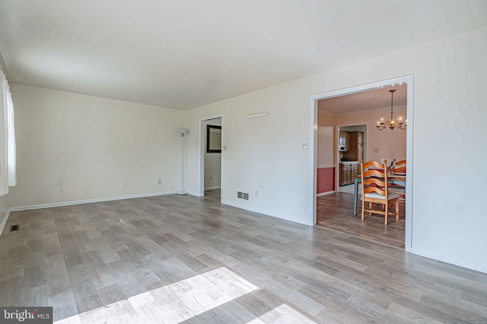 CLEARVIEW MANOR - Residential