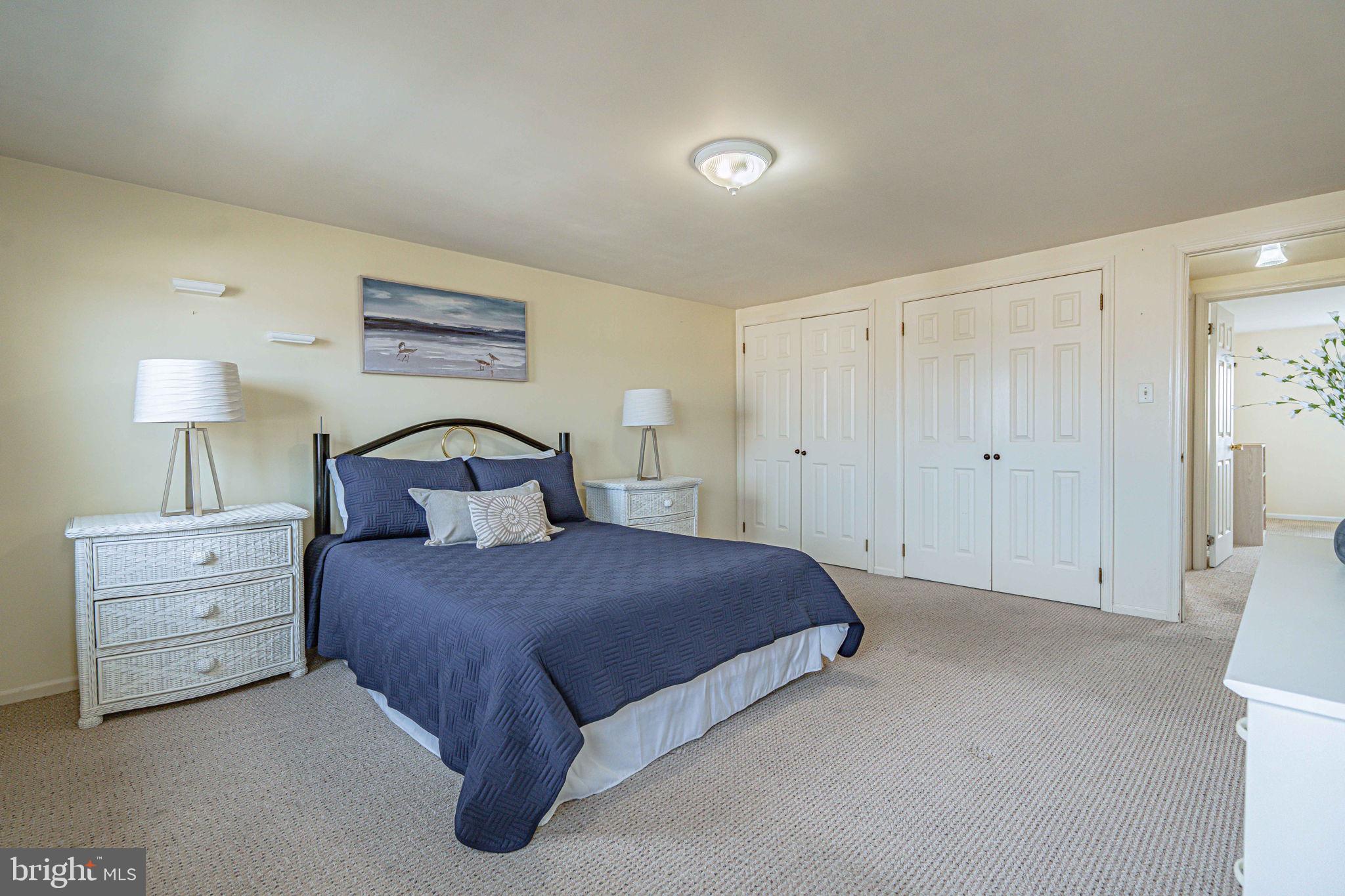 CLEARVIEW MANOR - Residential