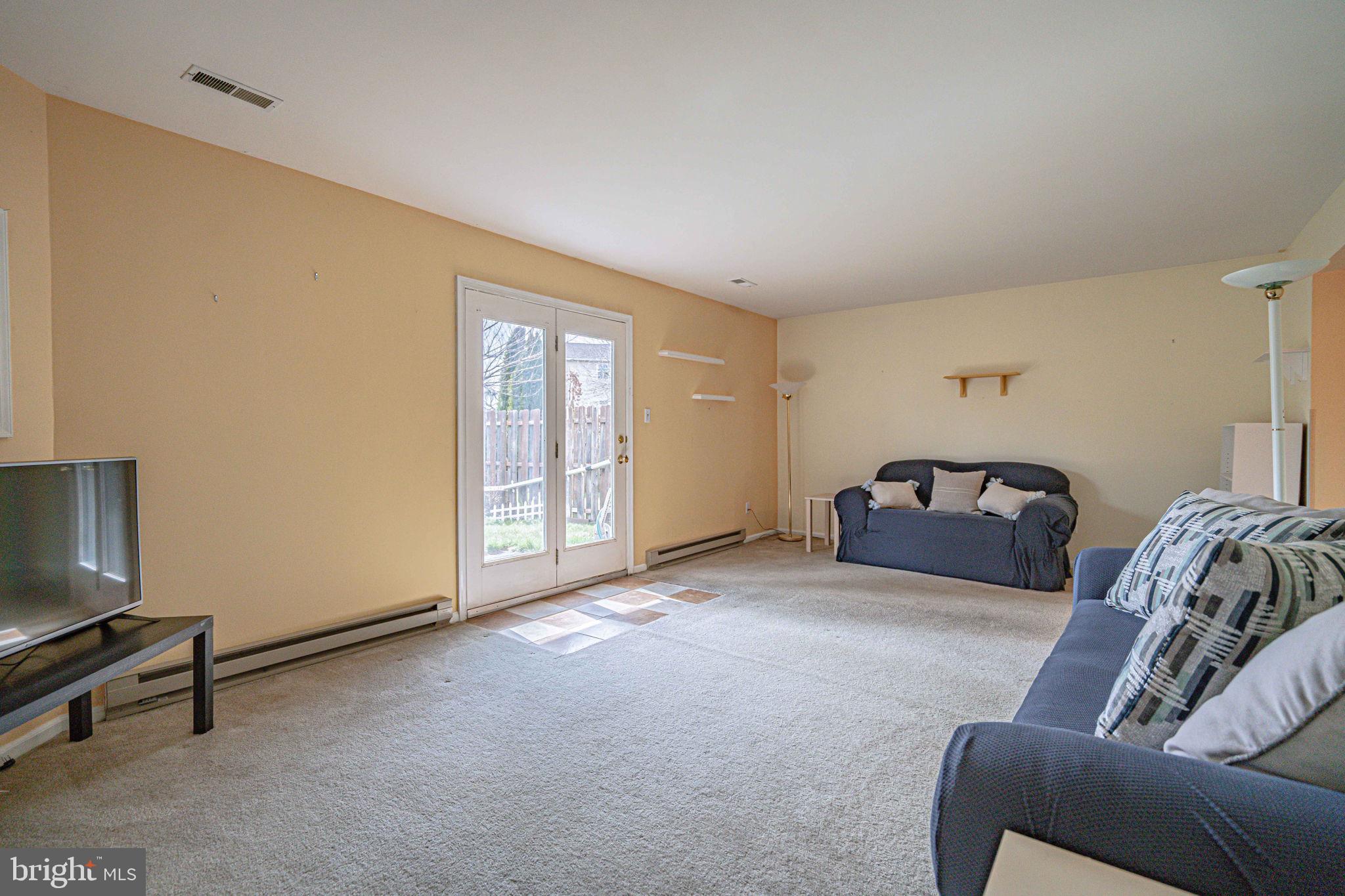 CLEARVIEW MANOR - Residential