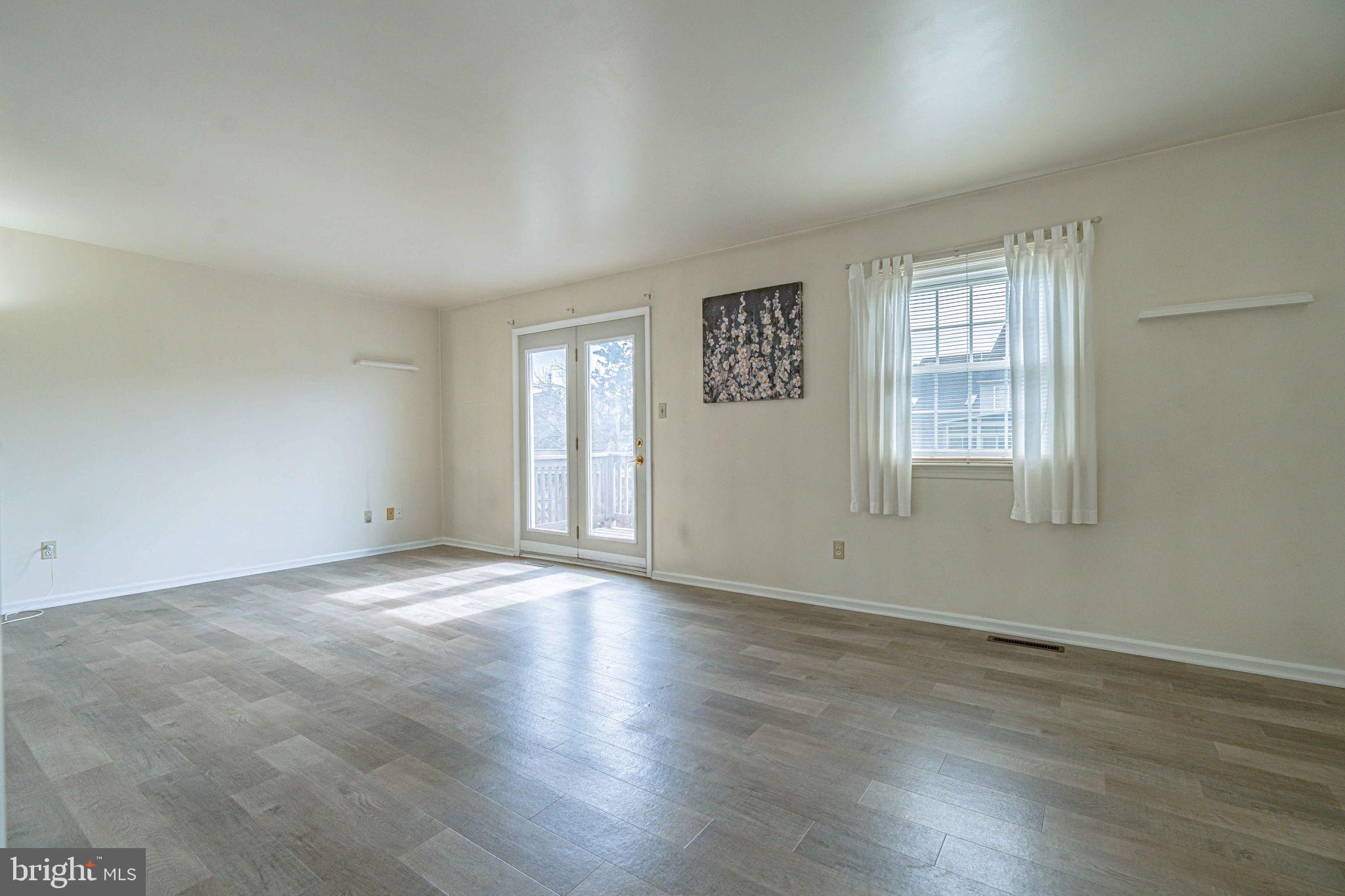 CLEARVIEW MANOR - Residential