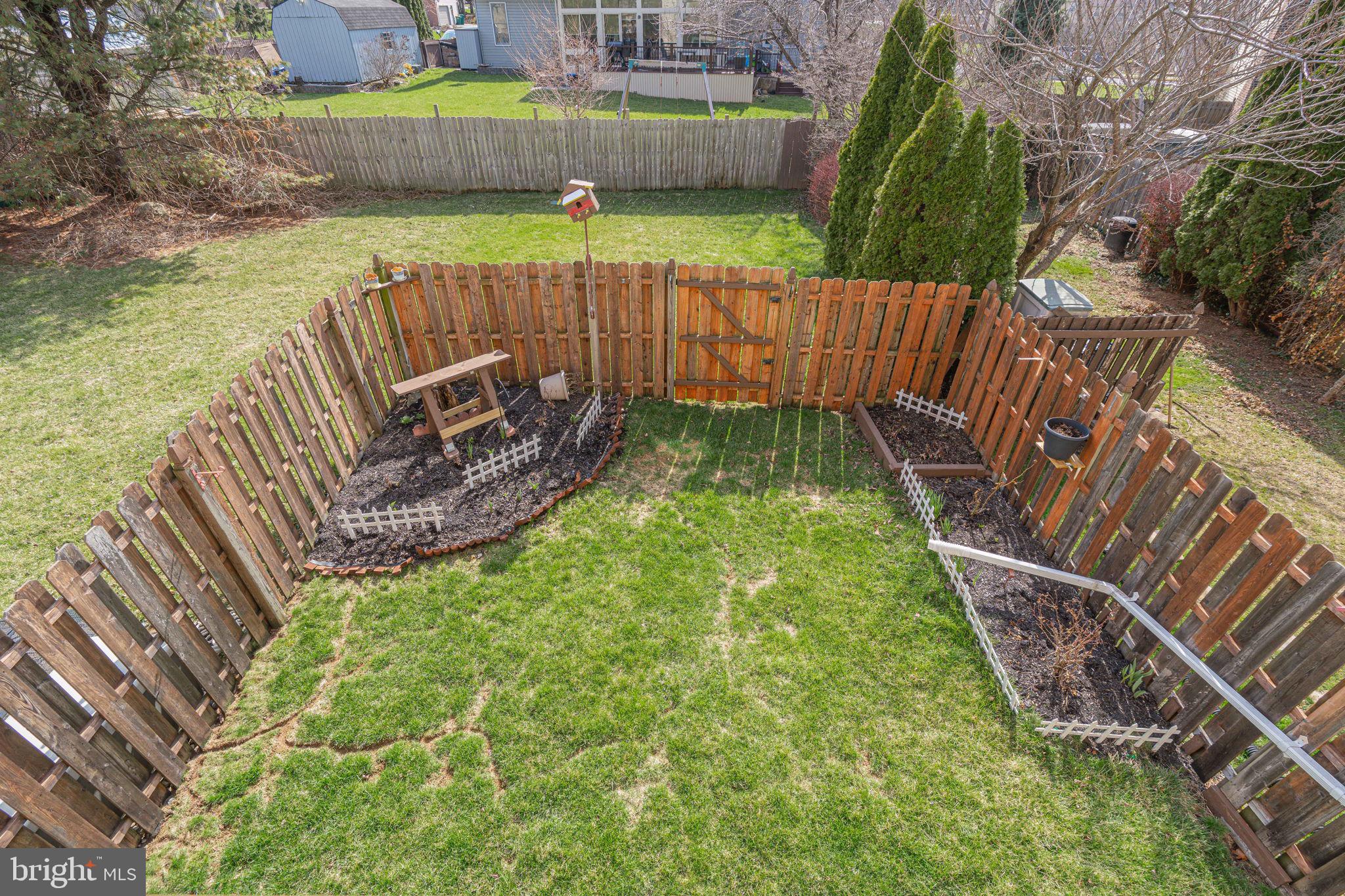 CLEARVIEW MANOR - Residential