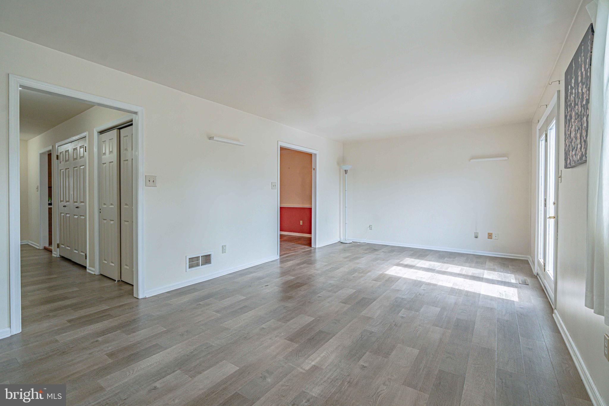 CLEARVIEW MANOR - Residential