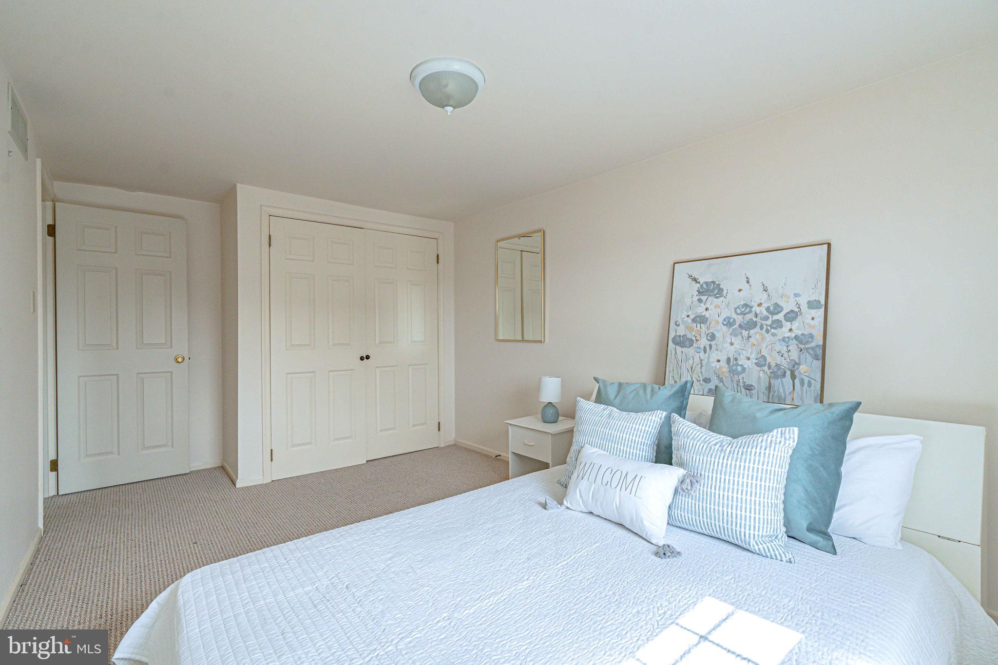 CLEARVIEW MANOR - Residential