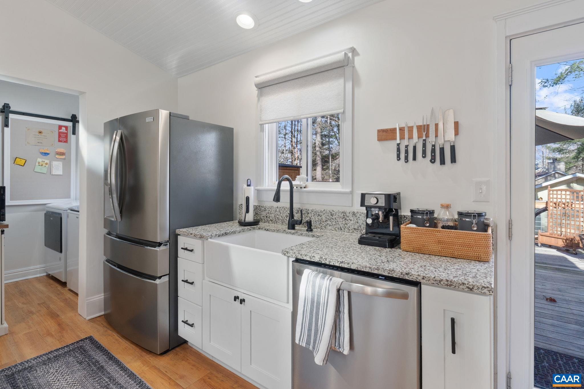 LAKE MONTICELLO - Residential