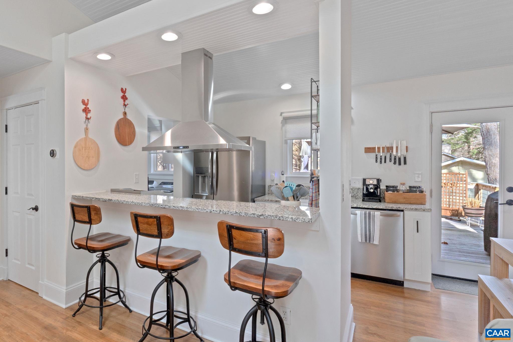 LAKE MONTICELLO - Residential