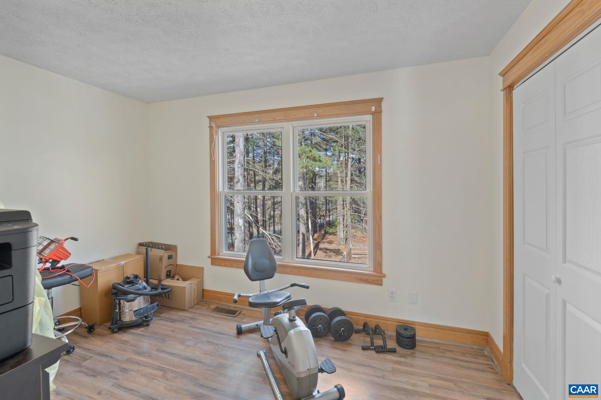 LAKE MONTICELLO - Residential