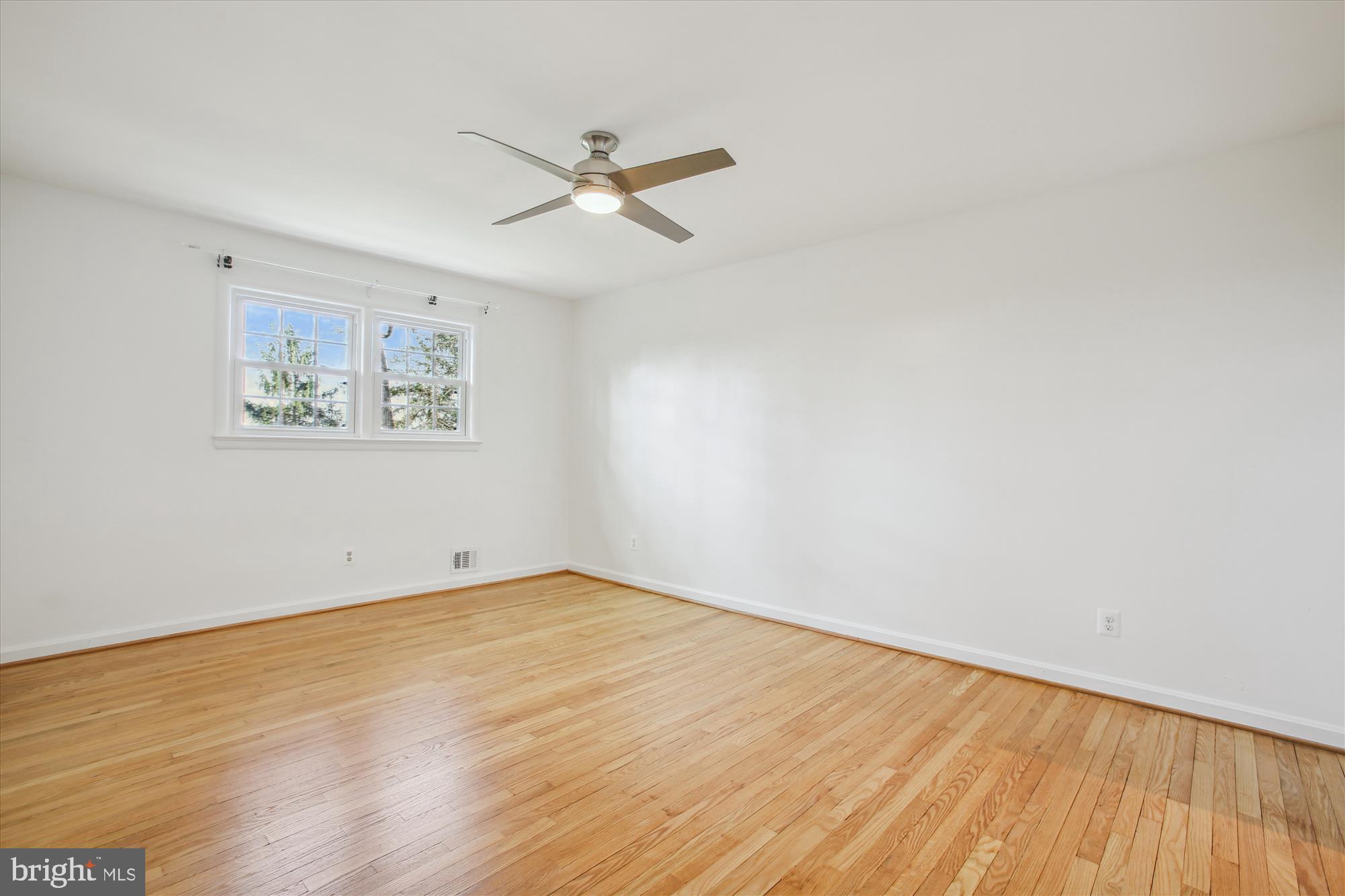 WESTWOOD PARK - Residential Lease