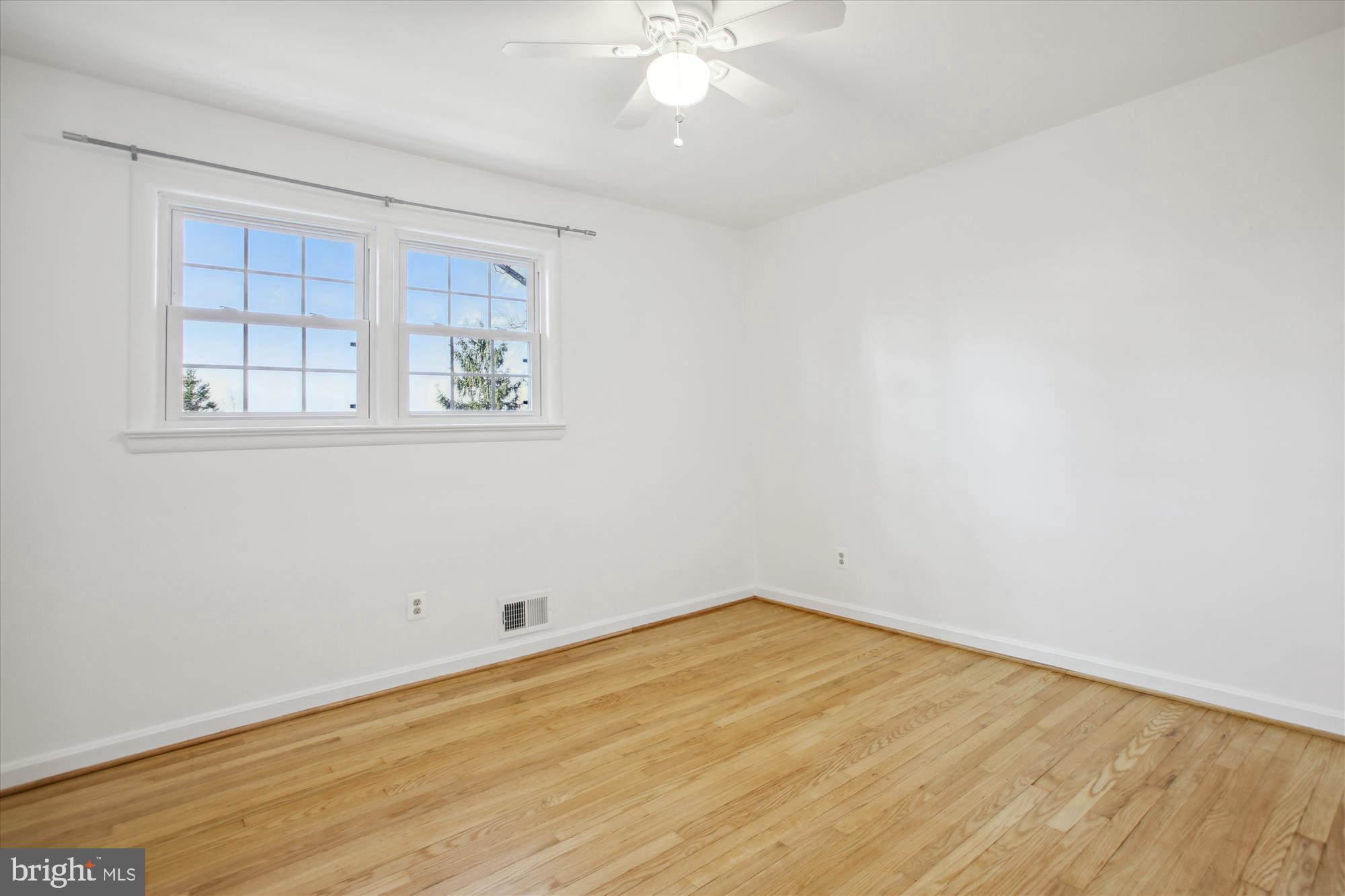 WESTWOOD PARK - Residential Lease