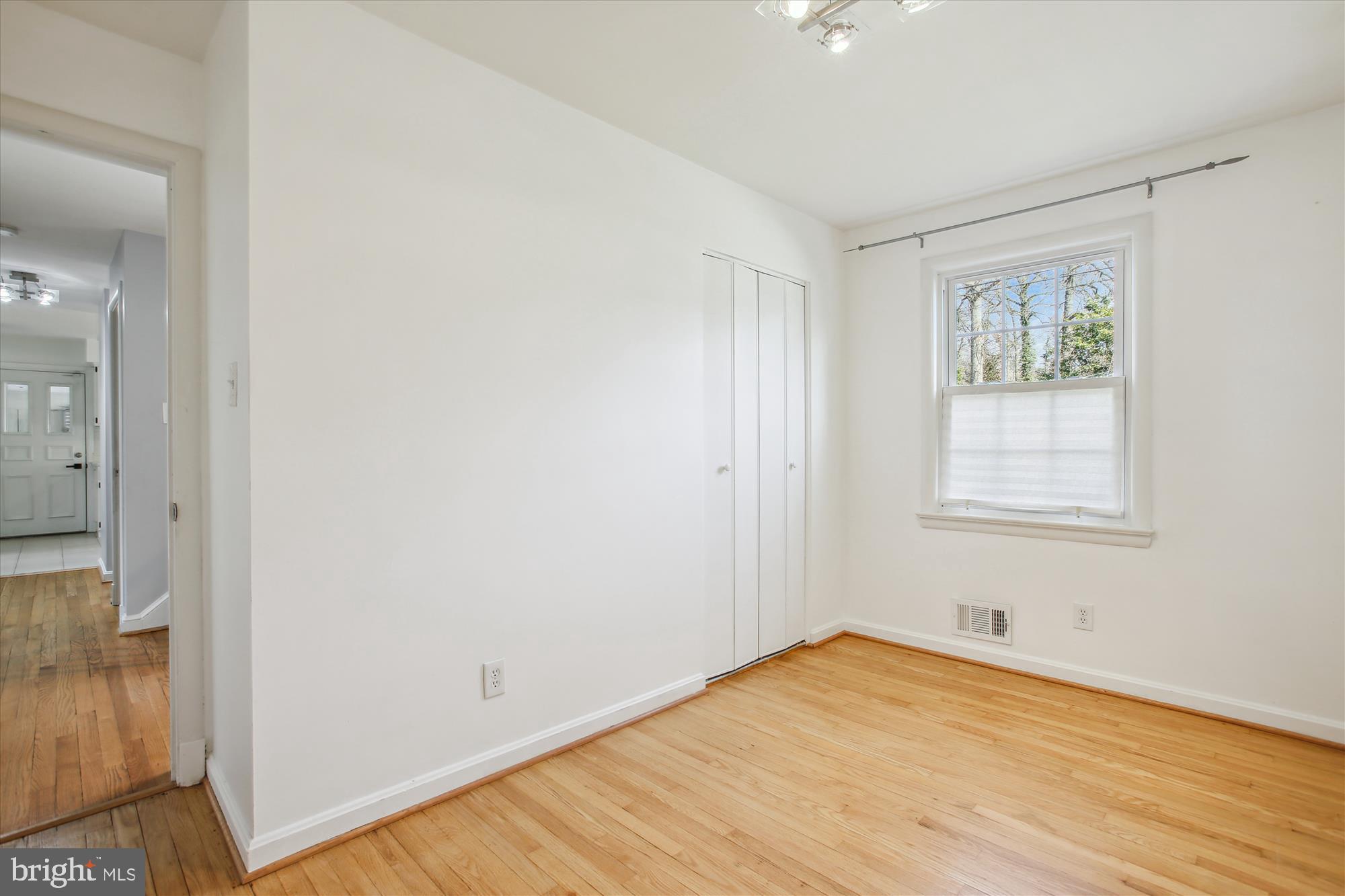 WESTWOOD PARK - Residential Lease