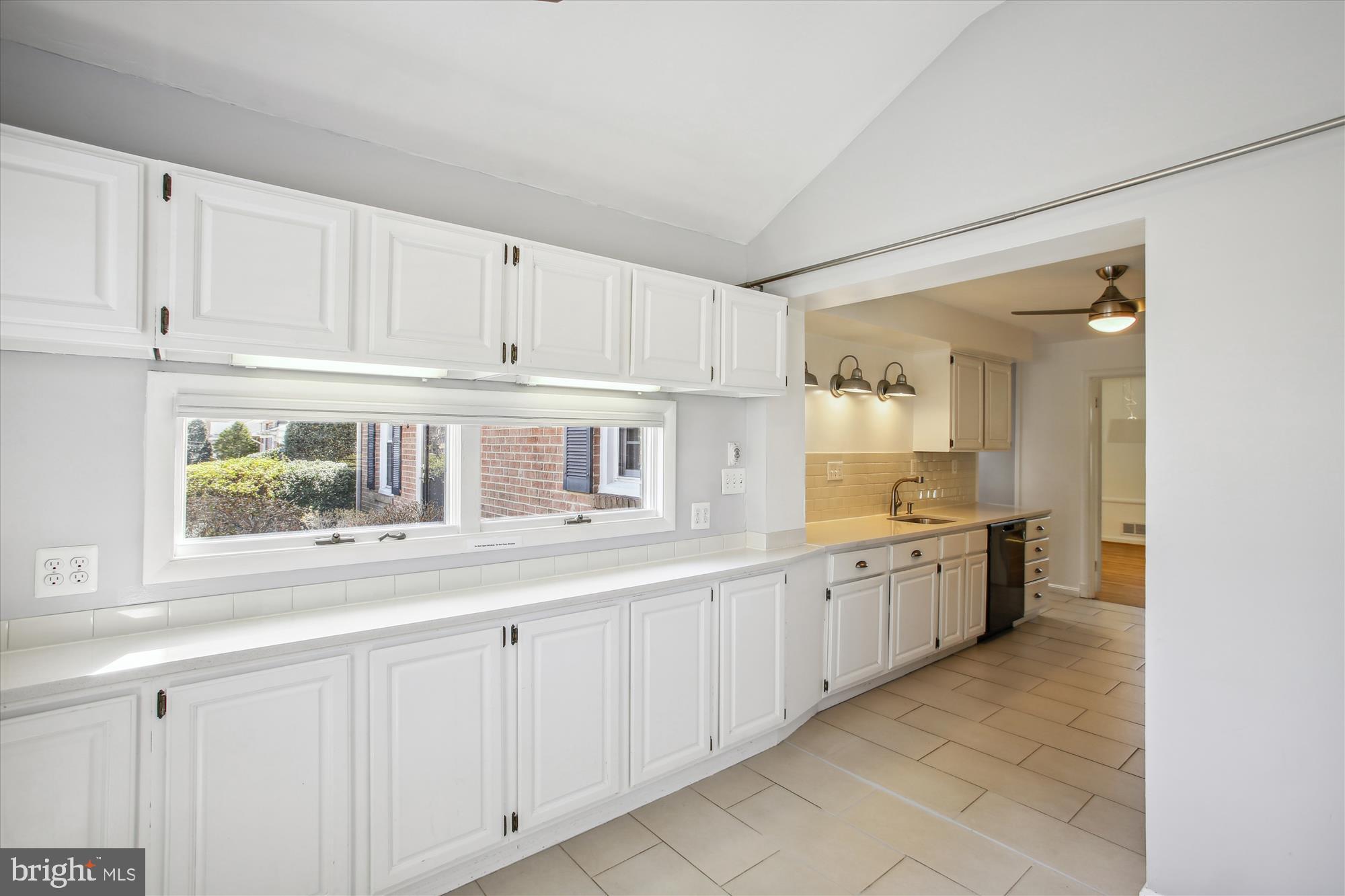 WESTWOOD PARK - Residential Lease