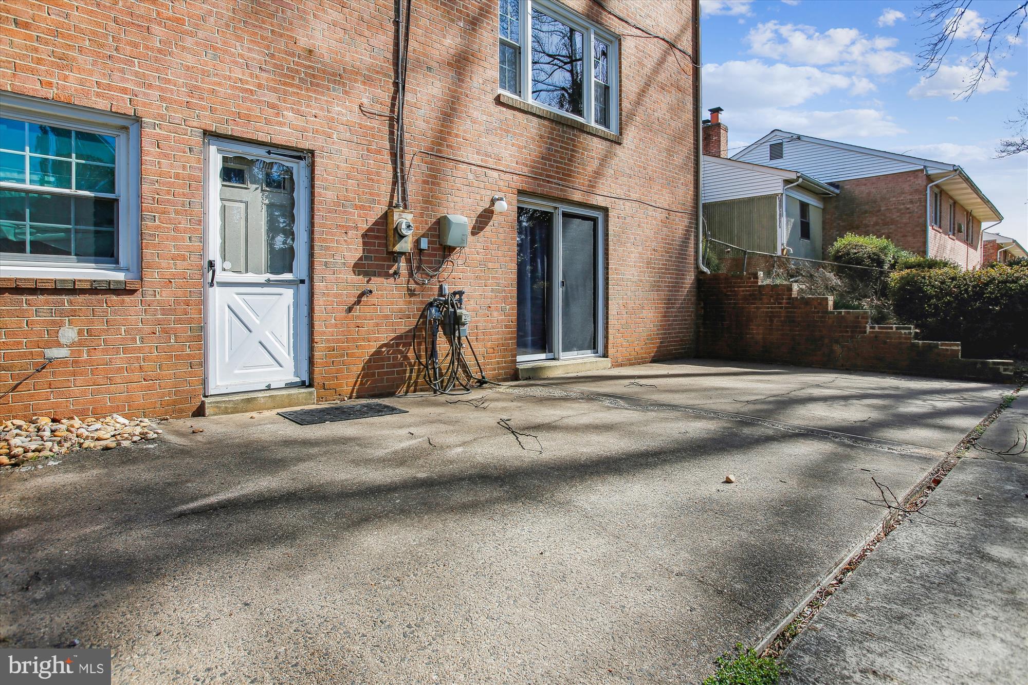 WESTWOOD PARK - Residential Lease