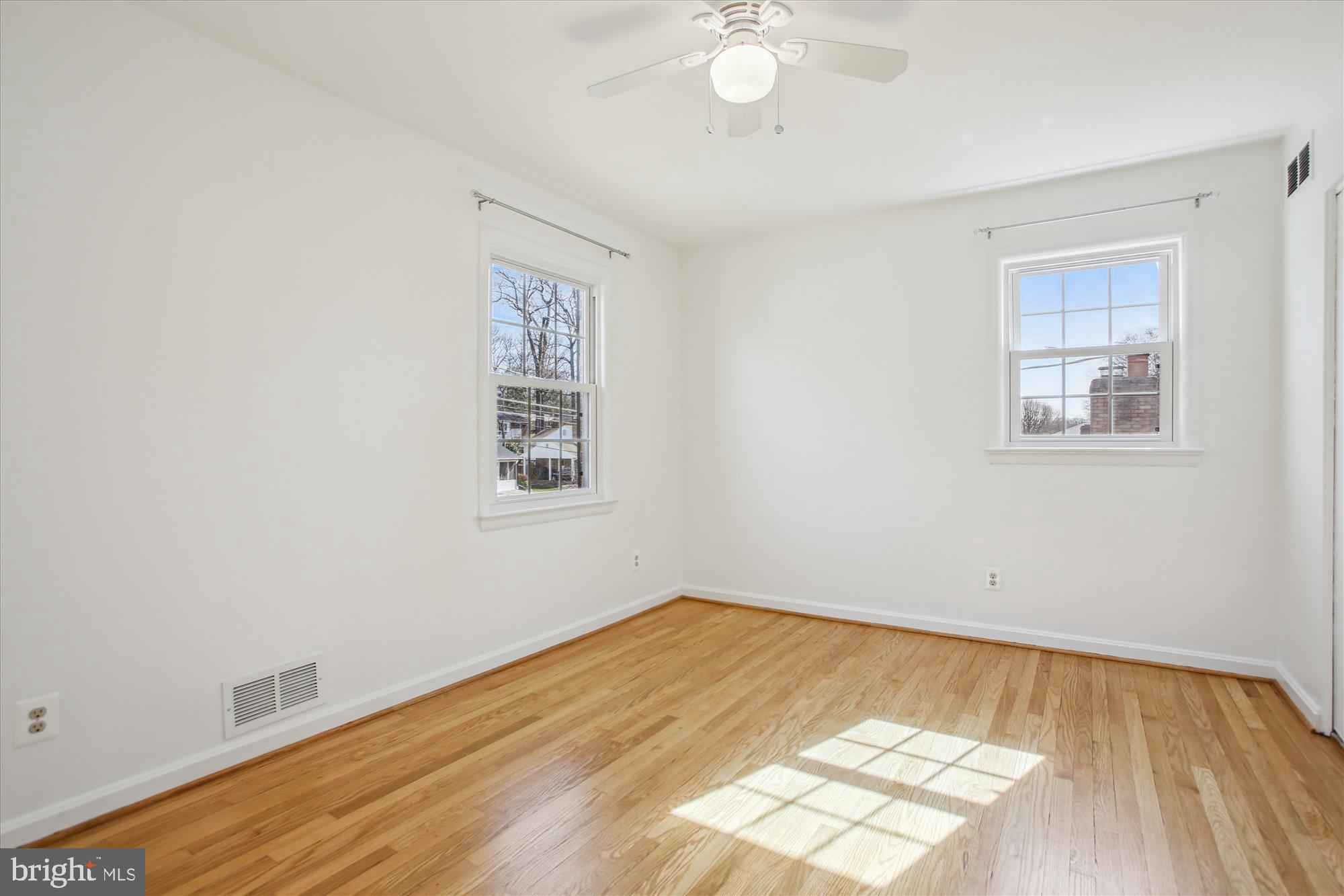 WESTWOOD PARK - Residential Lease