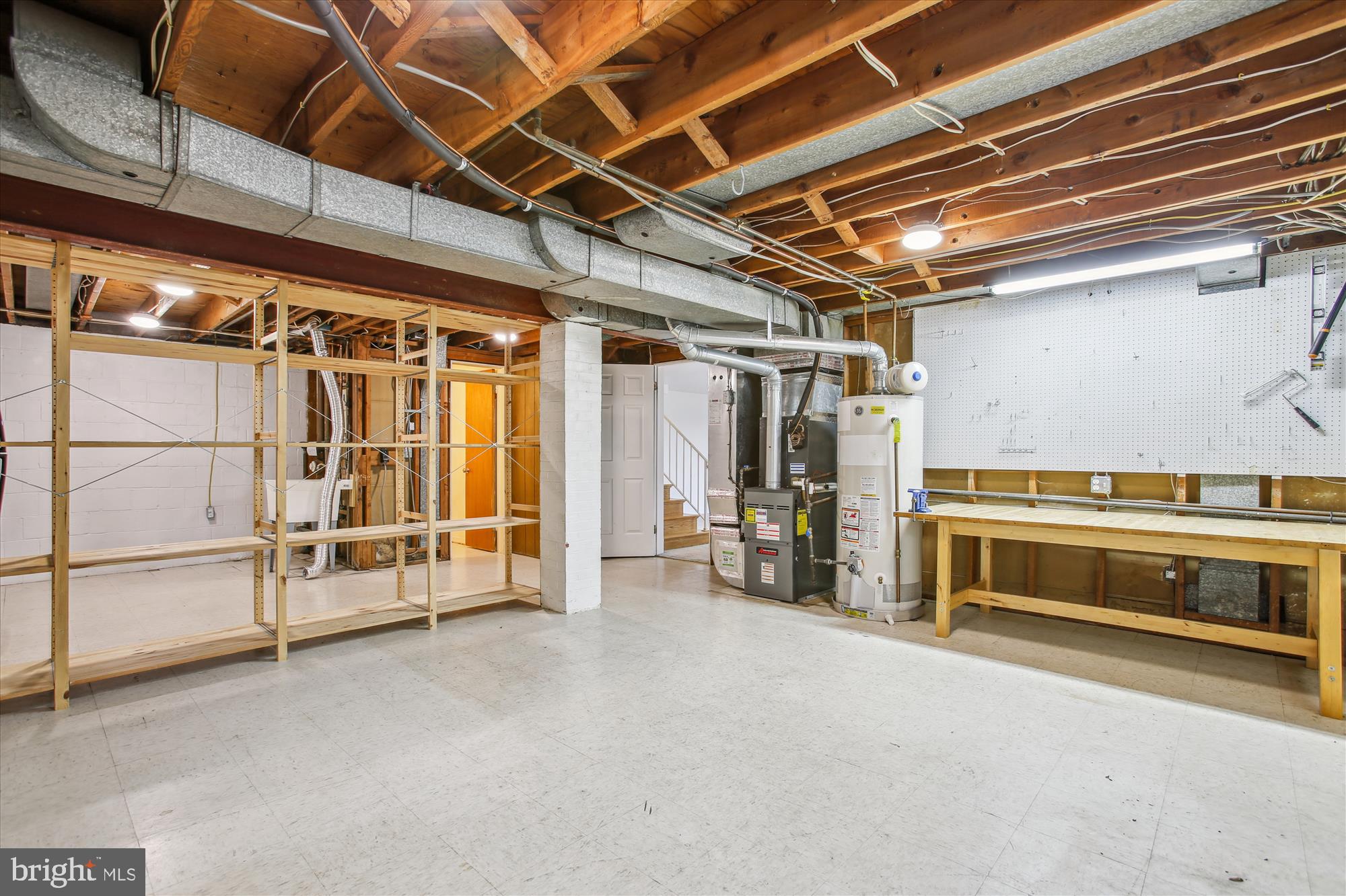 WESTWOOD PARK - Residential Lease