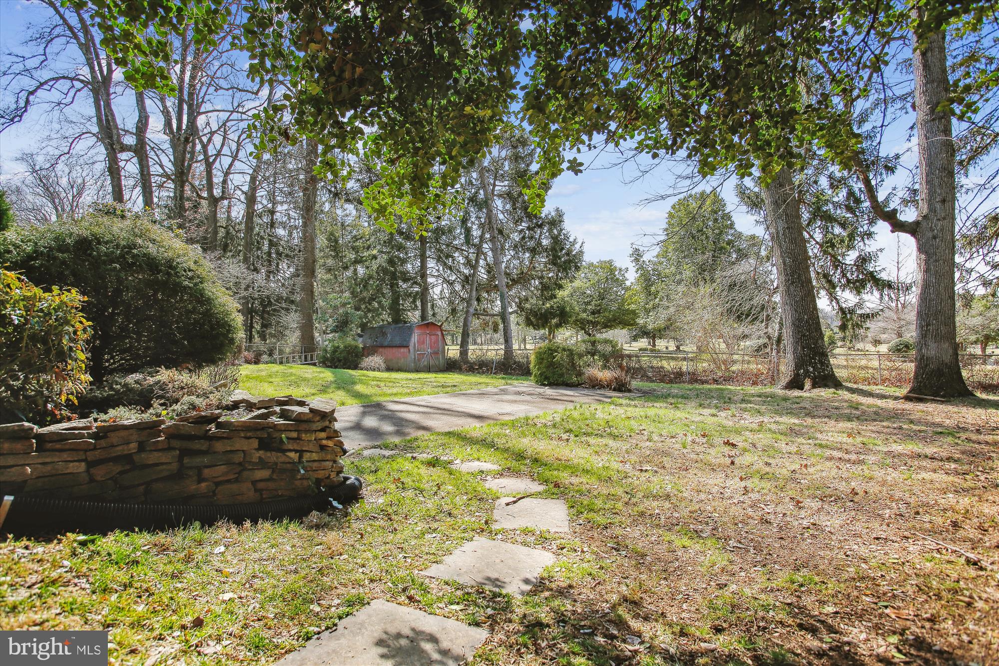 WESTWOOD PARK - Residential Lease