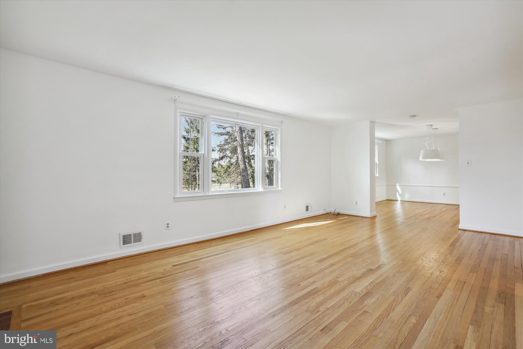 WESTWOOD PARK - Residential Lease