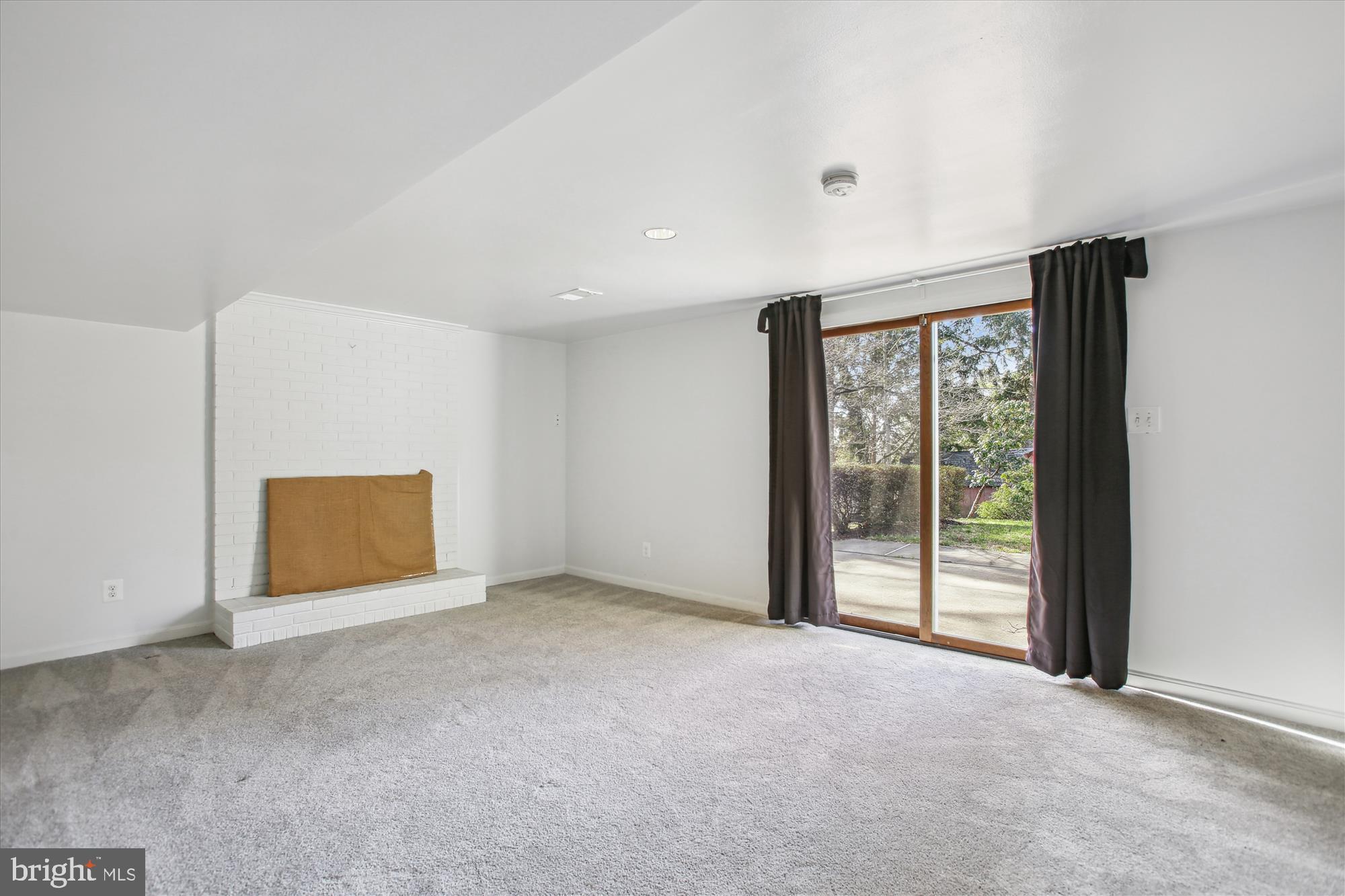 WESTWOOD PARK - Residential Lease