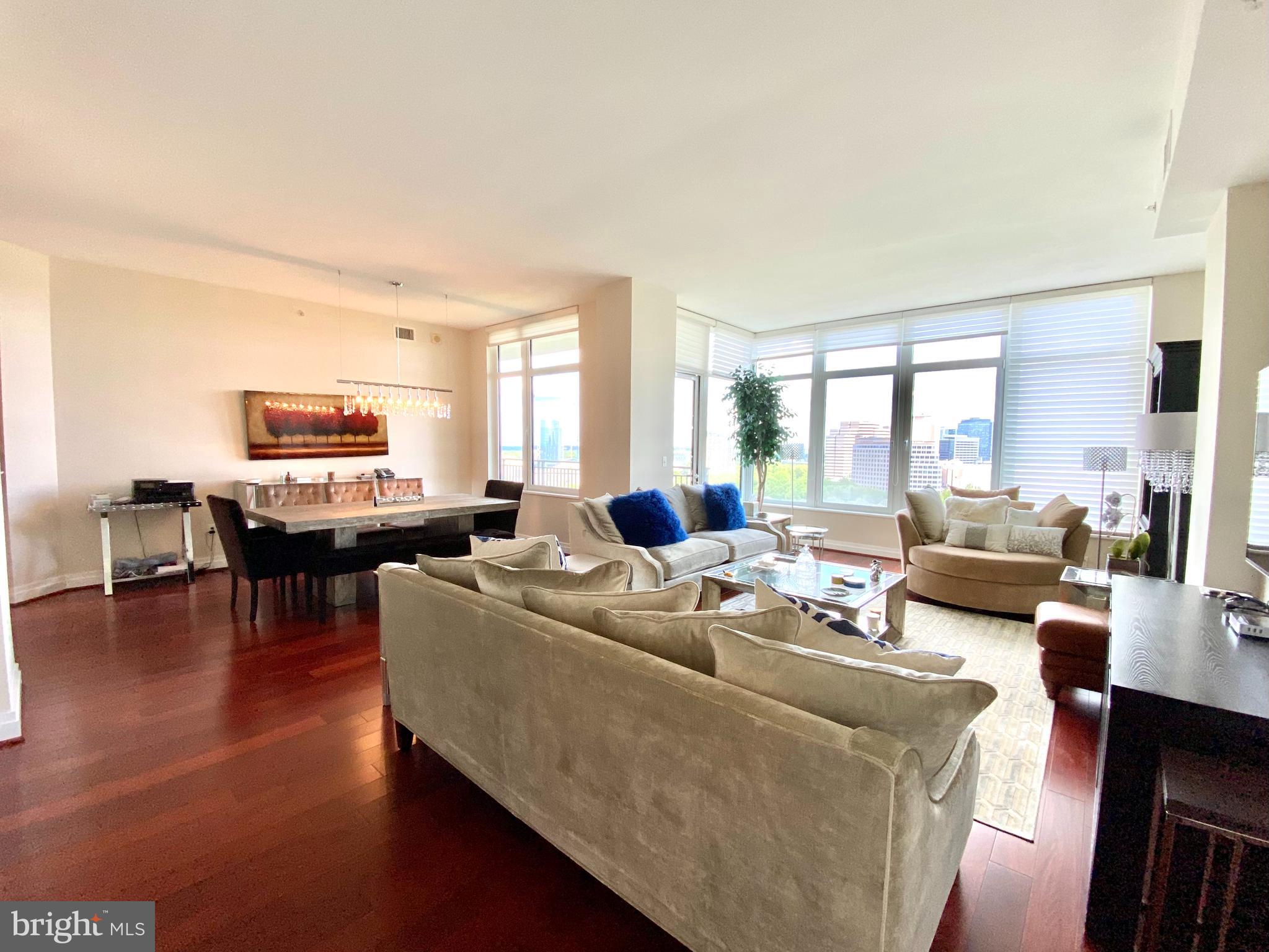 ONE PARK CREST CONDOMINIUM - Residential