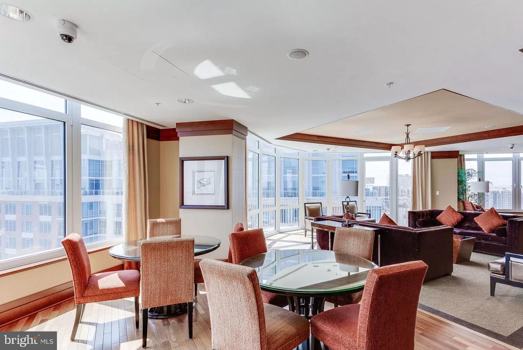 ONE PARK CREST CONDOMINIUM - Residential