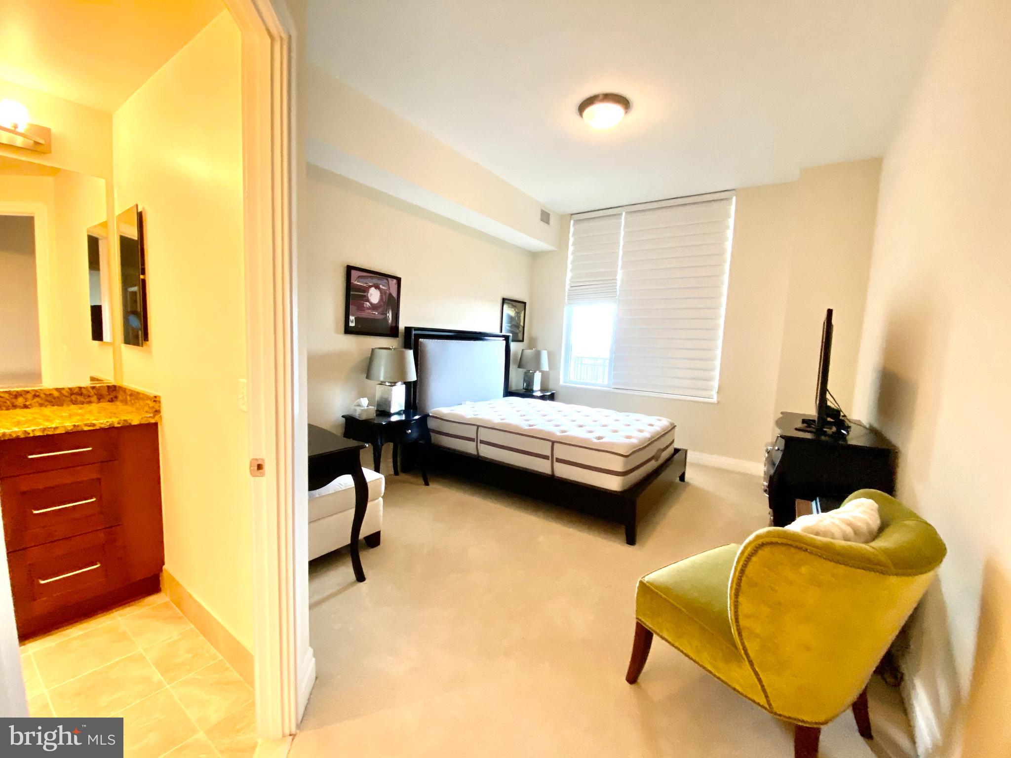 ONE PARK CREST CONDOMINIUM - Residential