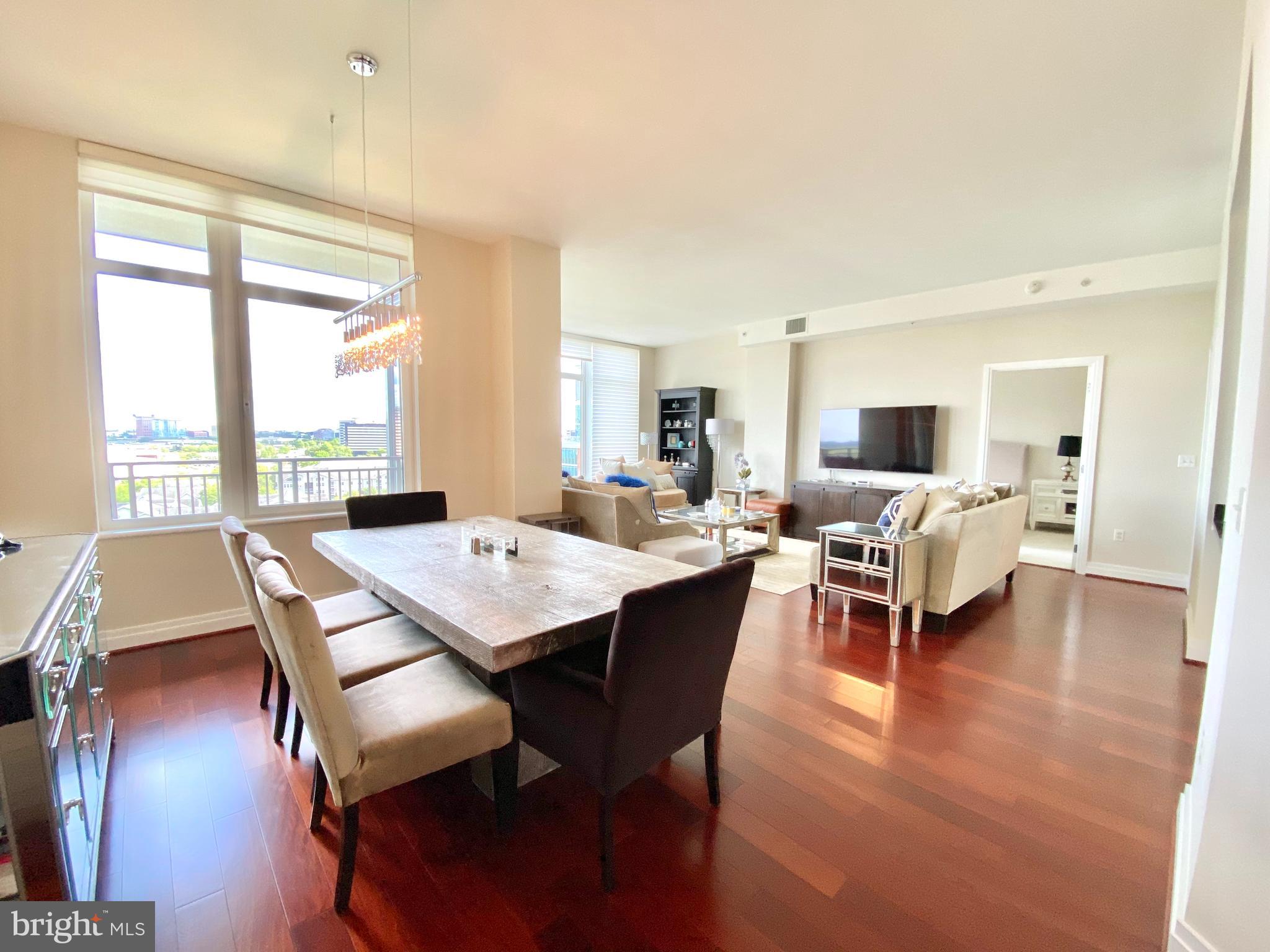 ONE PARK CREST CONDOMINIUM - Residential