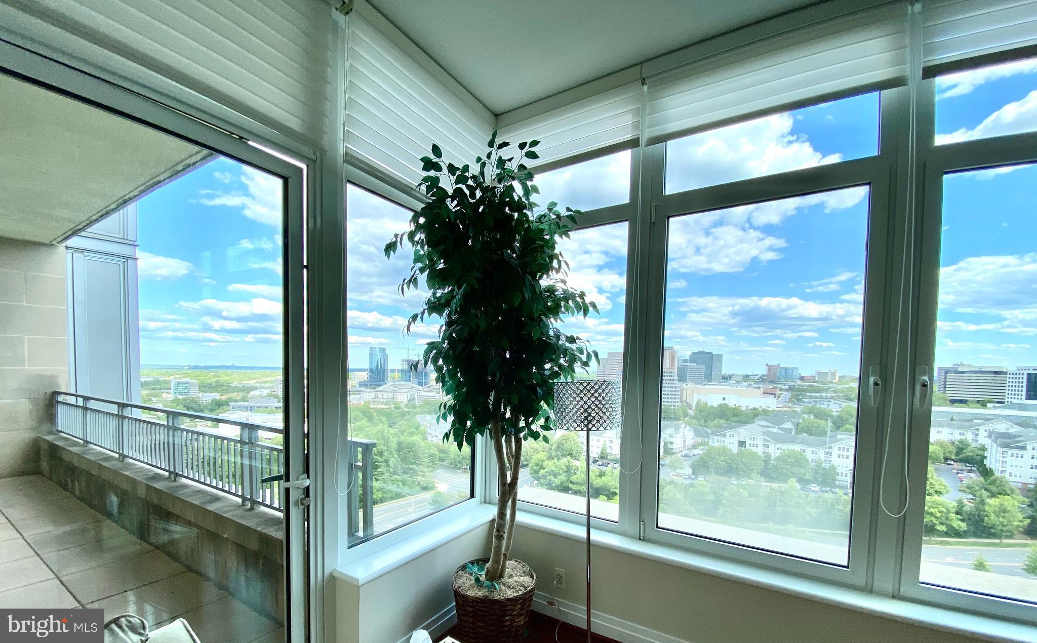 ONE PARK CREST CONDOMINIUM - Residential